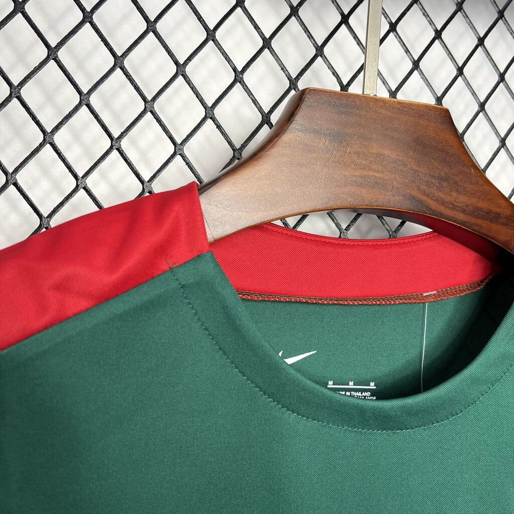 2024/2025 Liverpool Training Wear Football Shirt