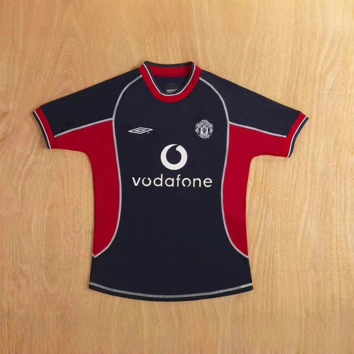 2001/2002 Retro Manchester United Third Away Football Shirt