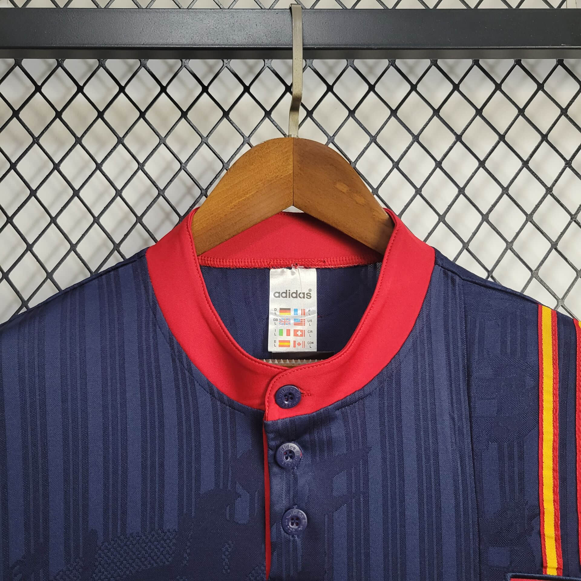 1996 Retro Spain Away Football Shirt