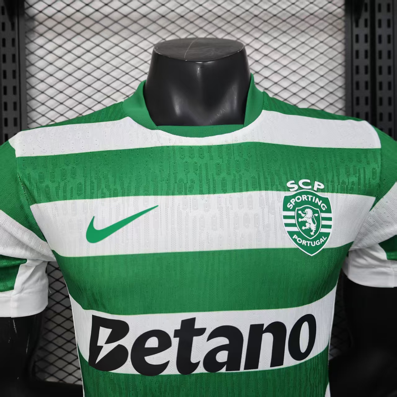 2025/2026 Authentic Sporting Lisbon Home Football Shirt