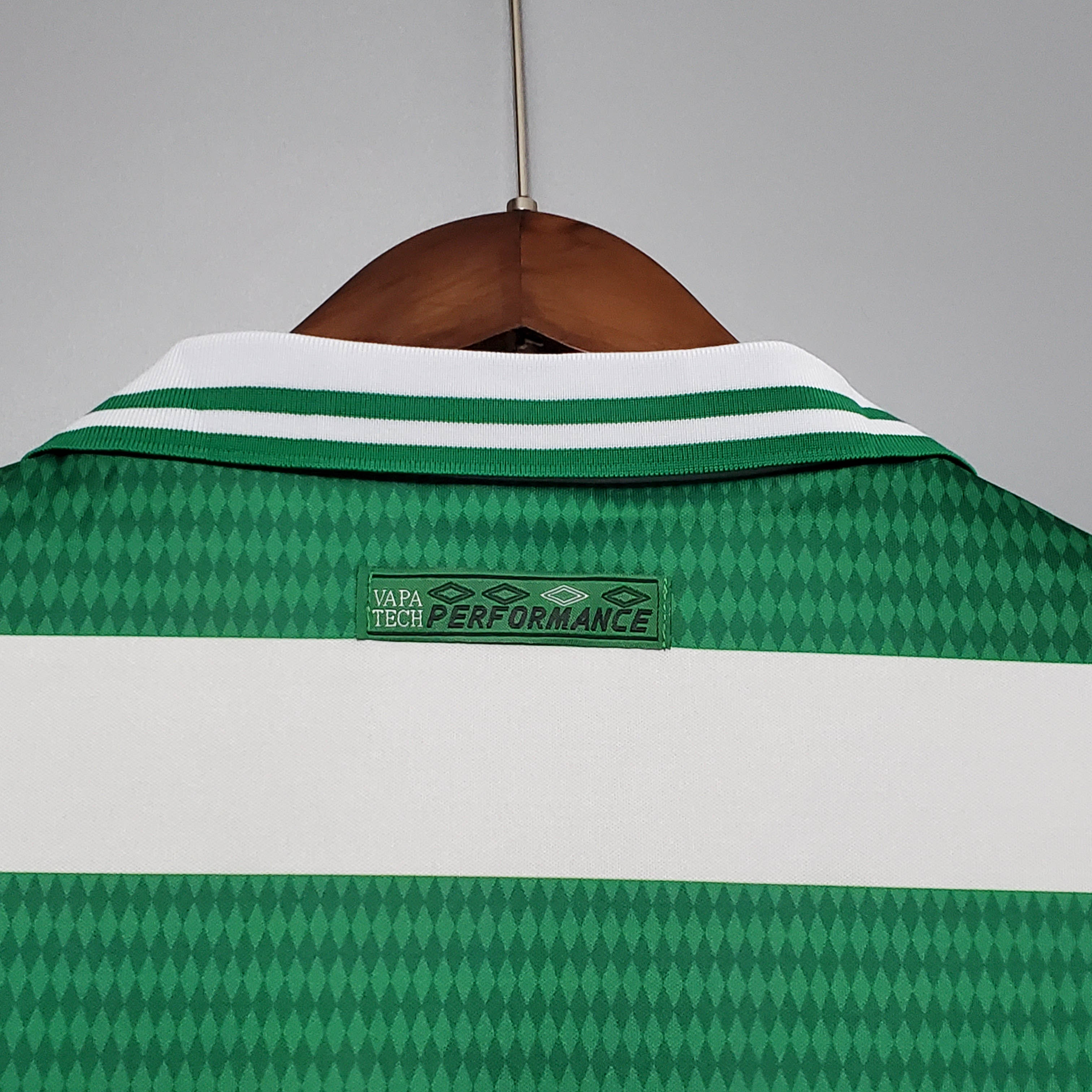 1998/1999 Retro Celtic Home Football Shirt