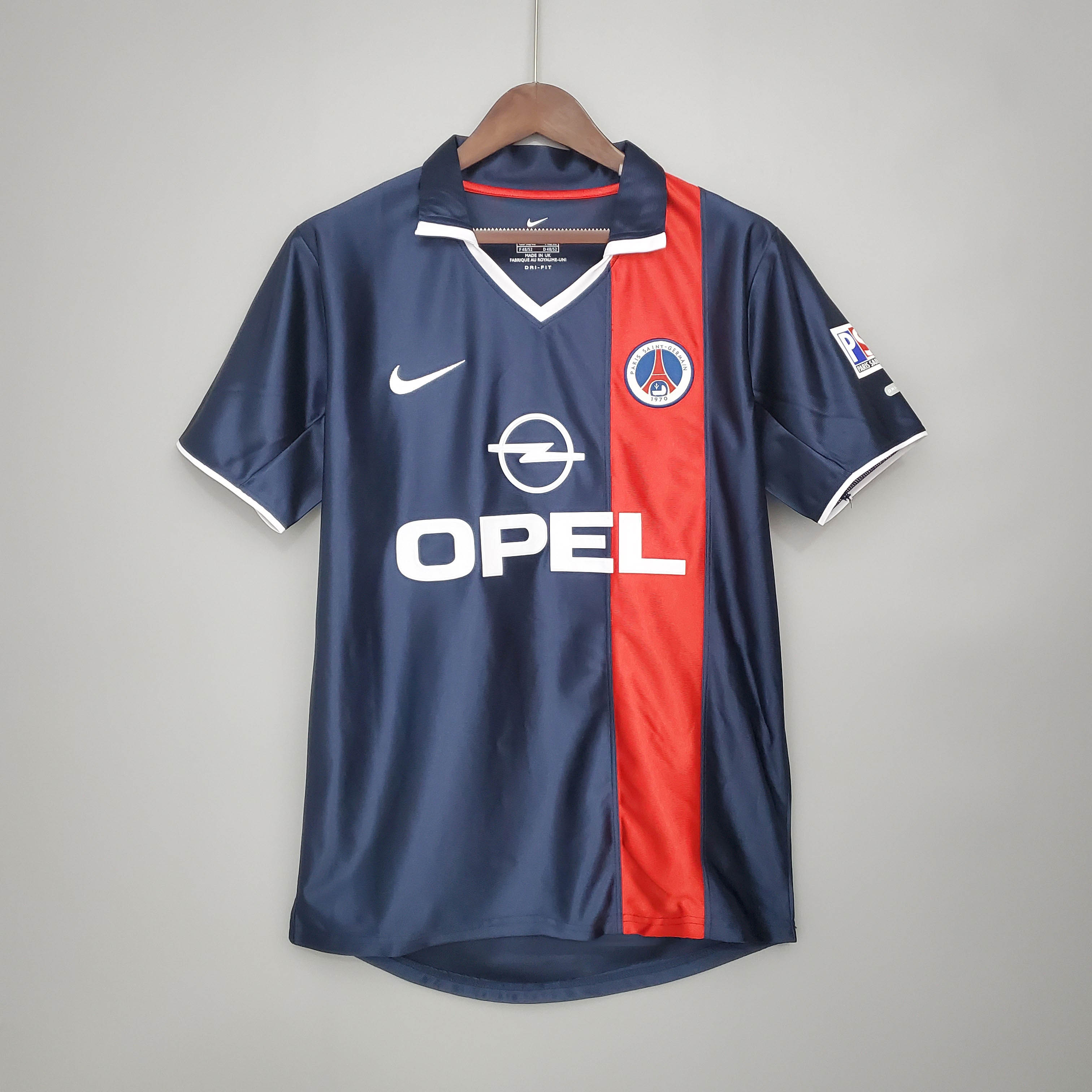 2001/2002 Retro Paris Saint-Germain Home Football Shirt