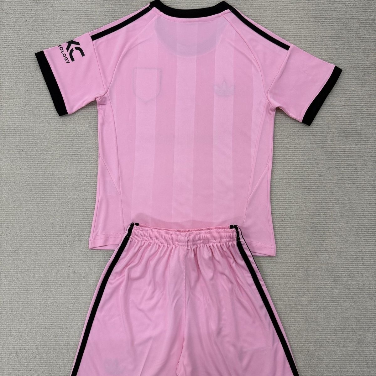 2025/2026 Manchester UnitedGoalkeeper Football Shirt Kids Size