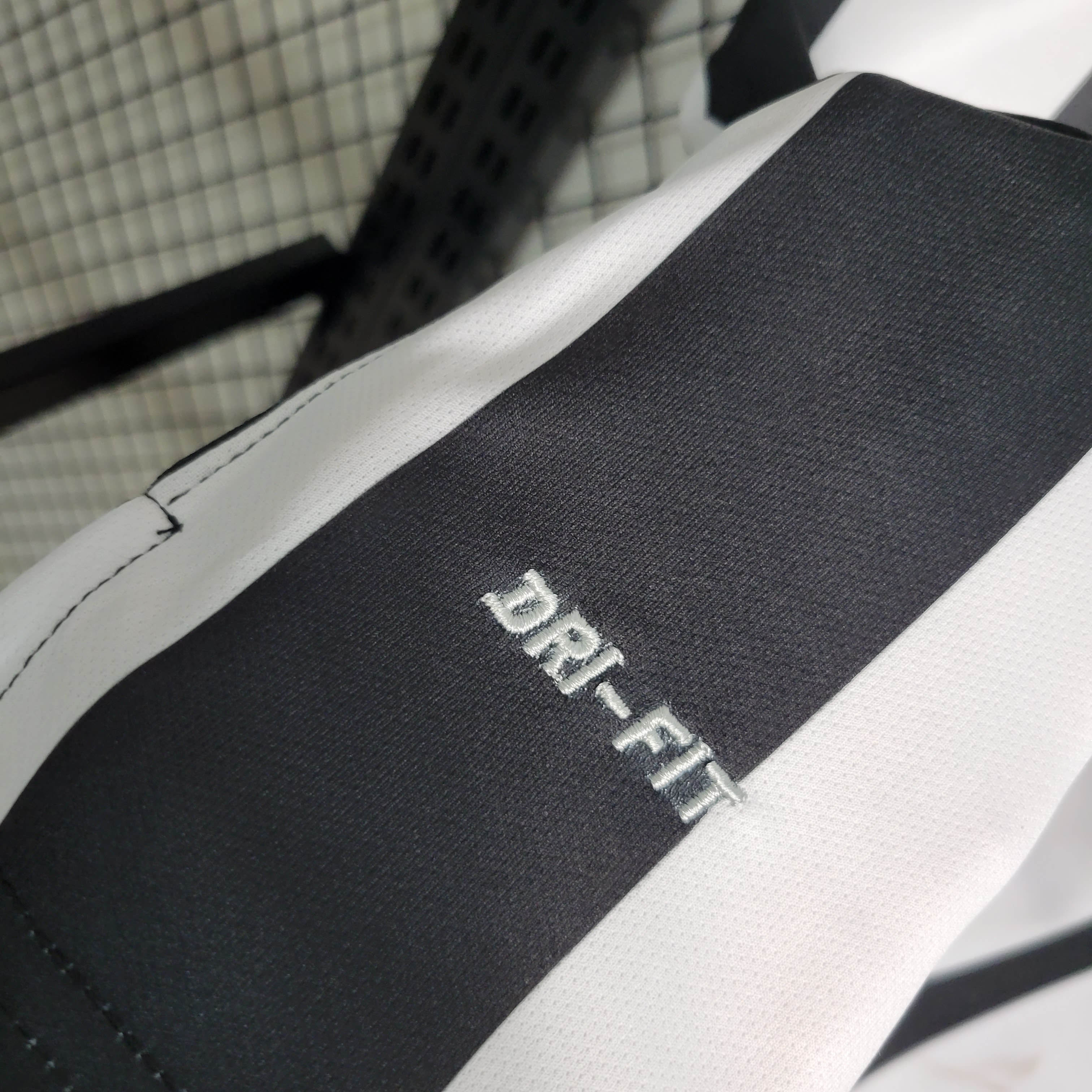 2014/2015 Retro Juventus Home Football Shirt