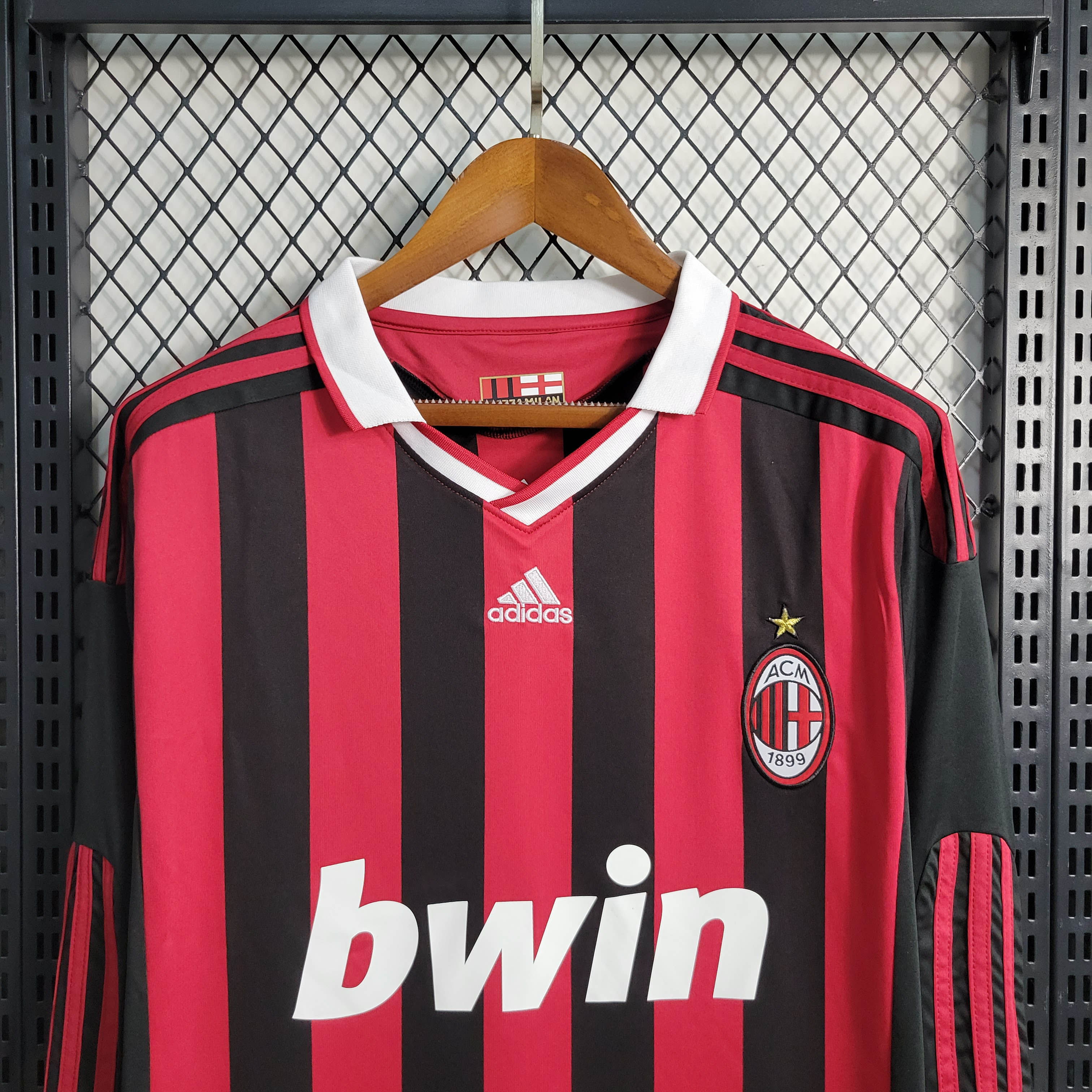 2009/2010 Retro Long Sleeve AC Milan Home Football Shirt