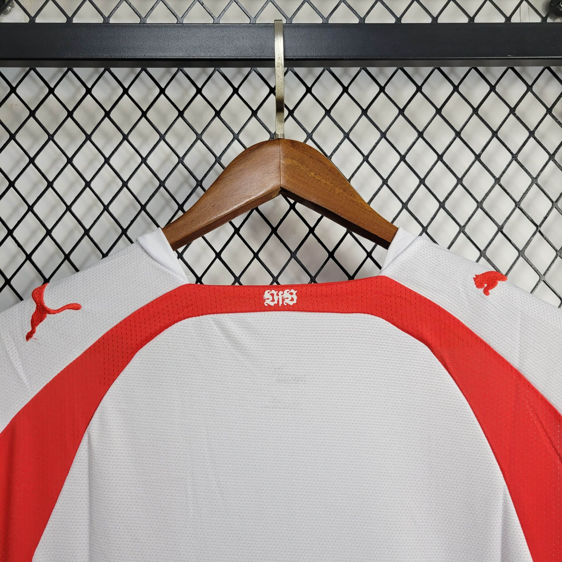 2006/2007 Retro VfB Stuttgart Home Football Shirt