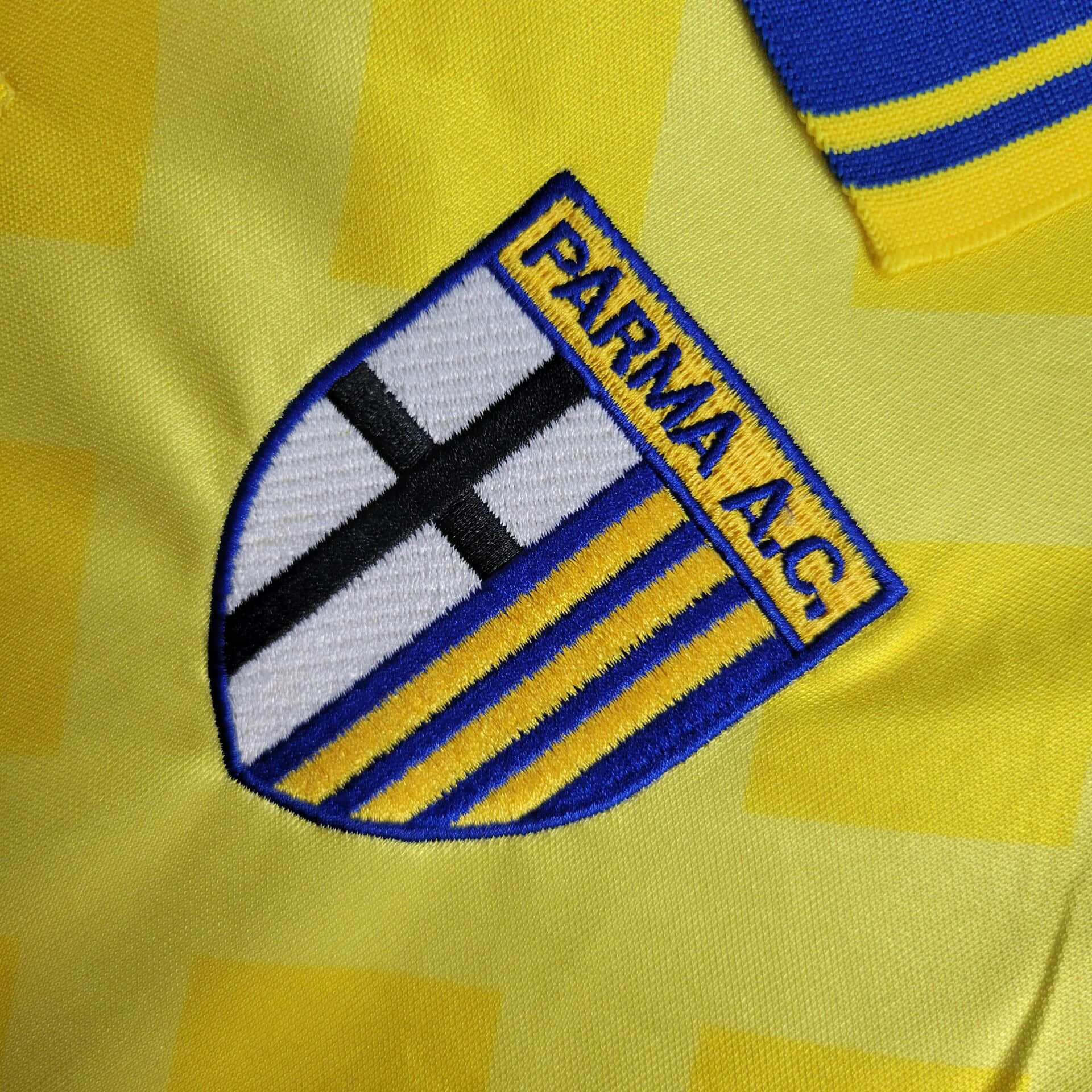 1995/1997 Retro Parma Home Football Shirt