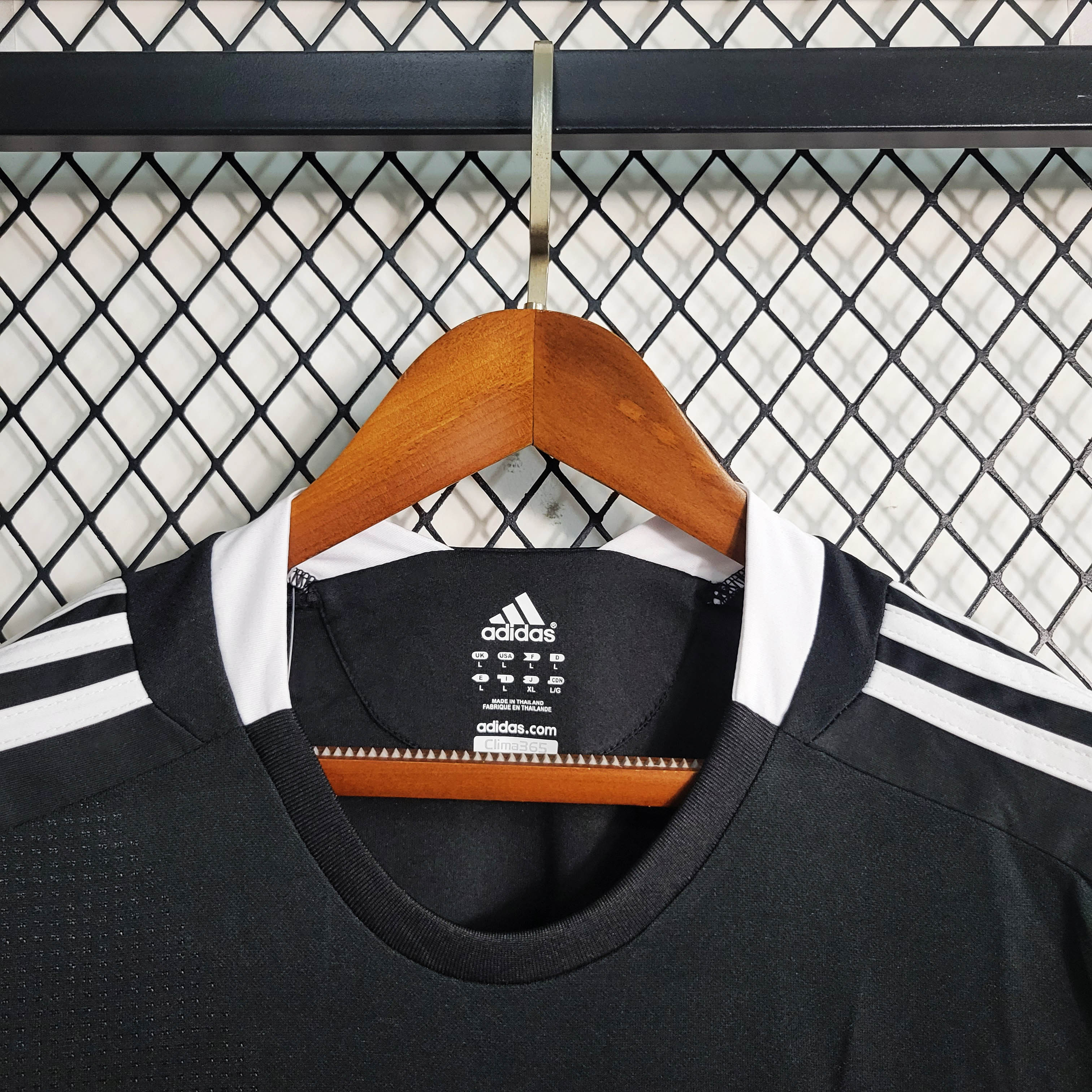 2008/2009 Retro Real Madrid Third Away Football Shirt