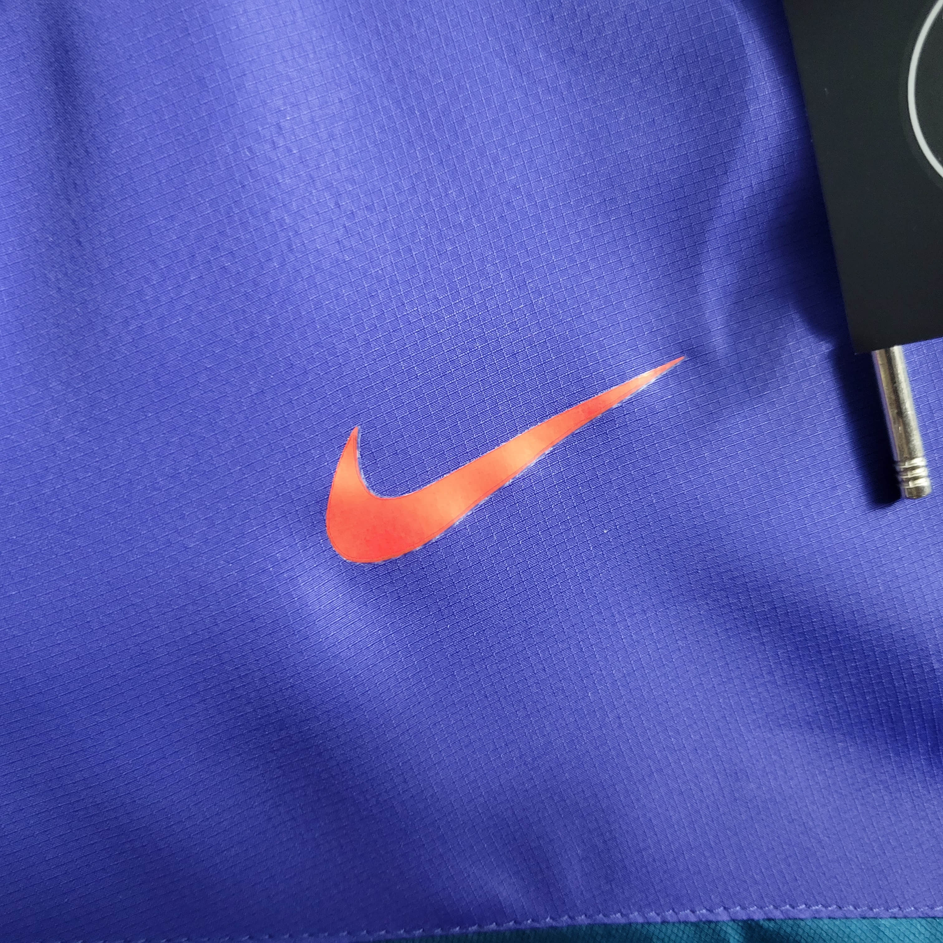 2023/2024 Paris Saint-Germain Windbreaker Football Shirt