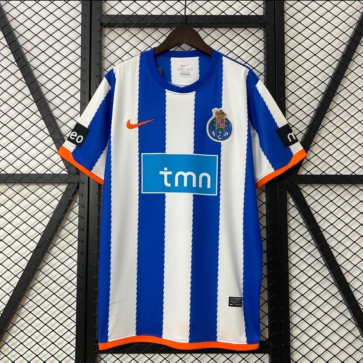 2010/2011 Retro FC Porto Home FootballShirt 1:1 Thai Quality