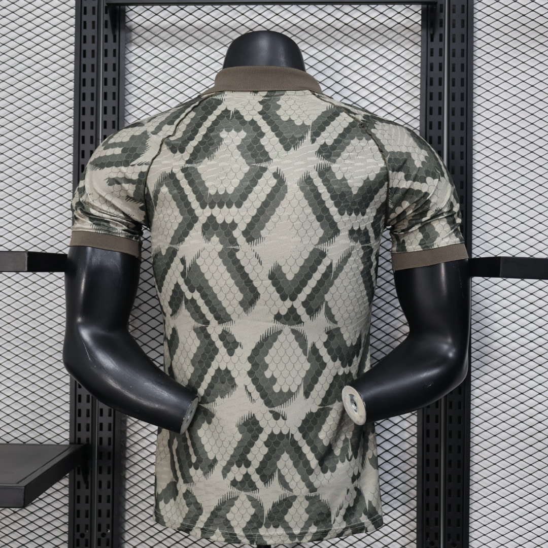 2025/2026 Player Version Bayern Munchen  Special Edition Football Shirt