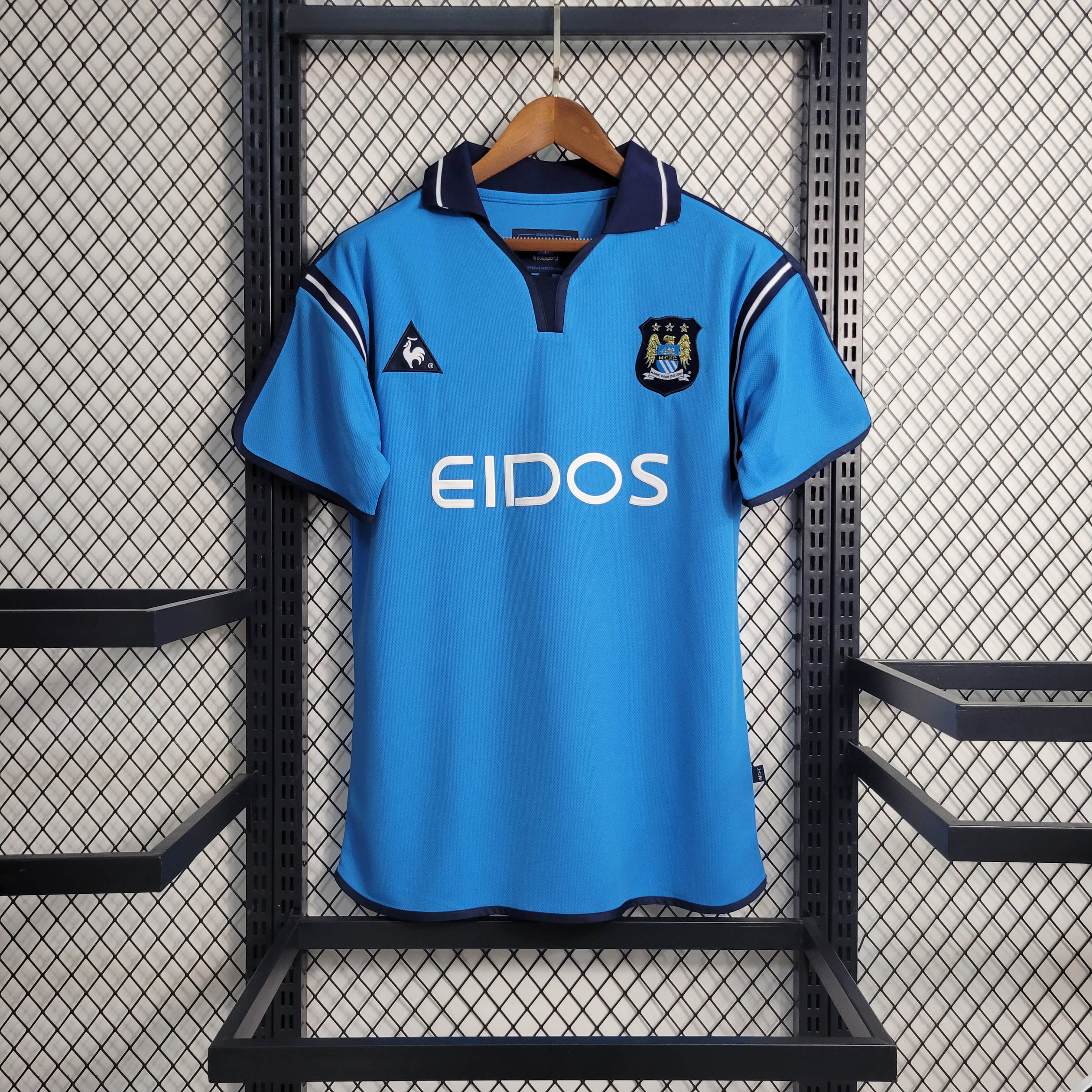 2001/2002 Retro Manchester City Home Football Shirt