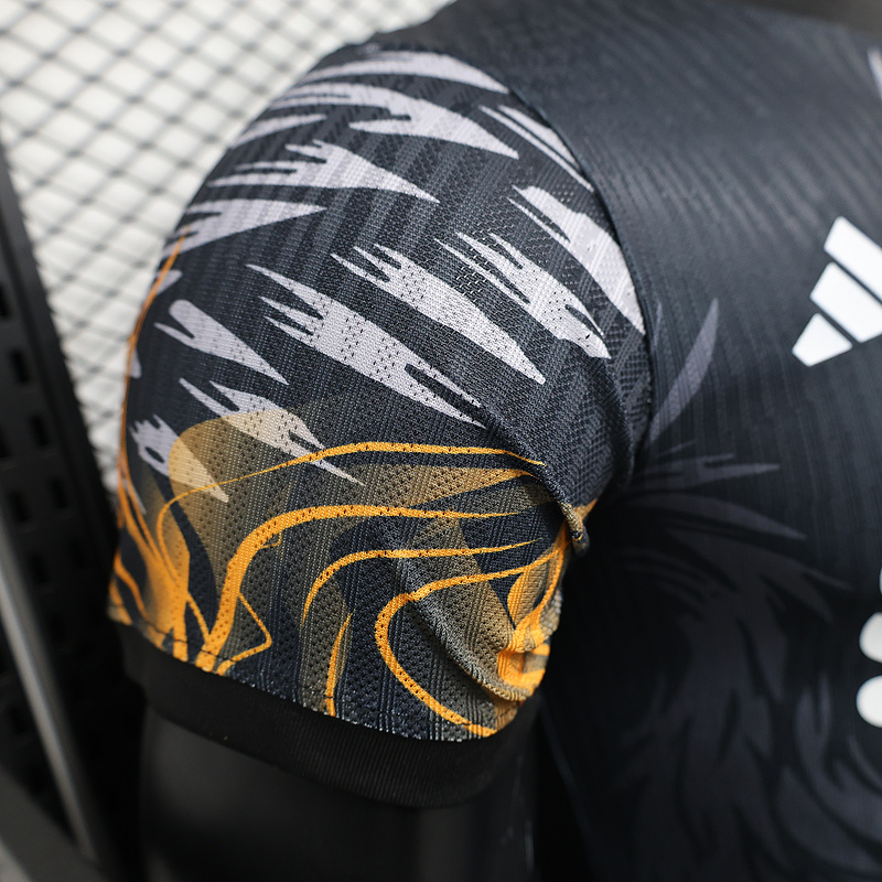 2025/2026 Player Version Liverpool Special Edition Football Shirt