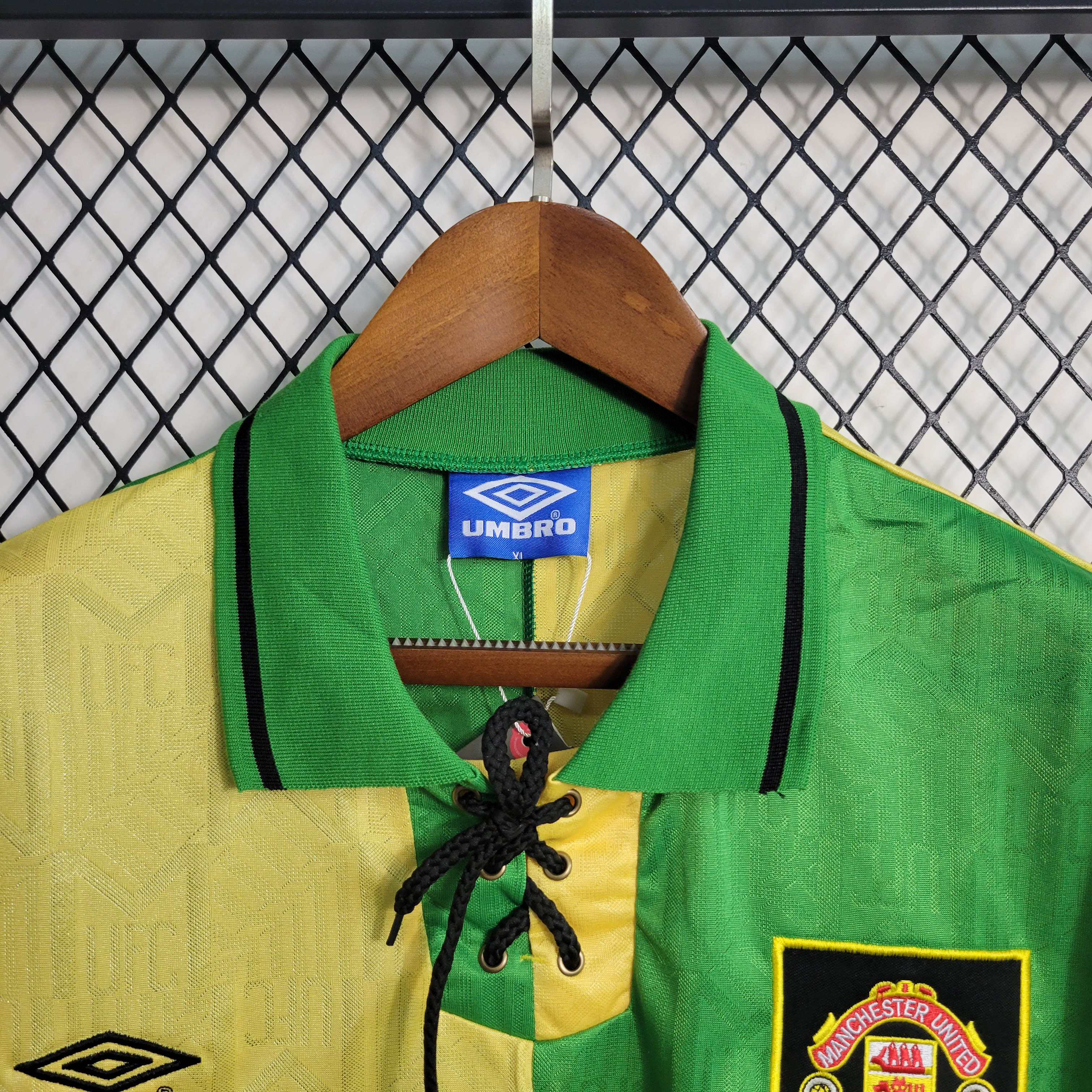 1992/1994 Retro Manchester United Third Away Football Shirt