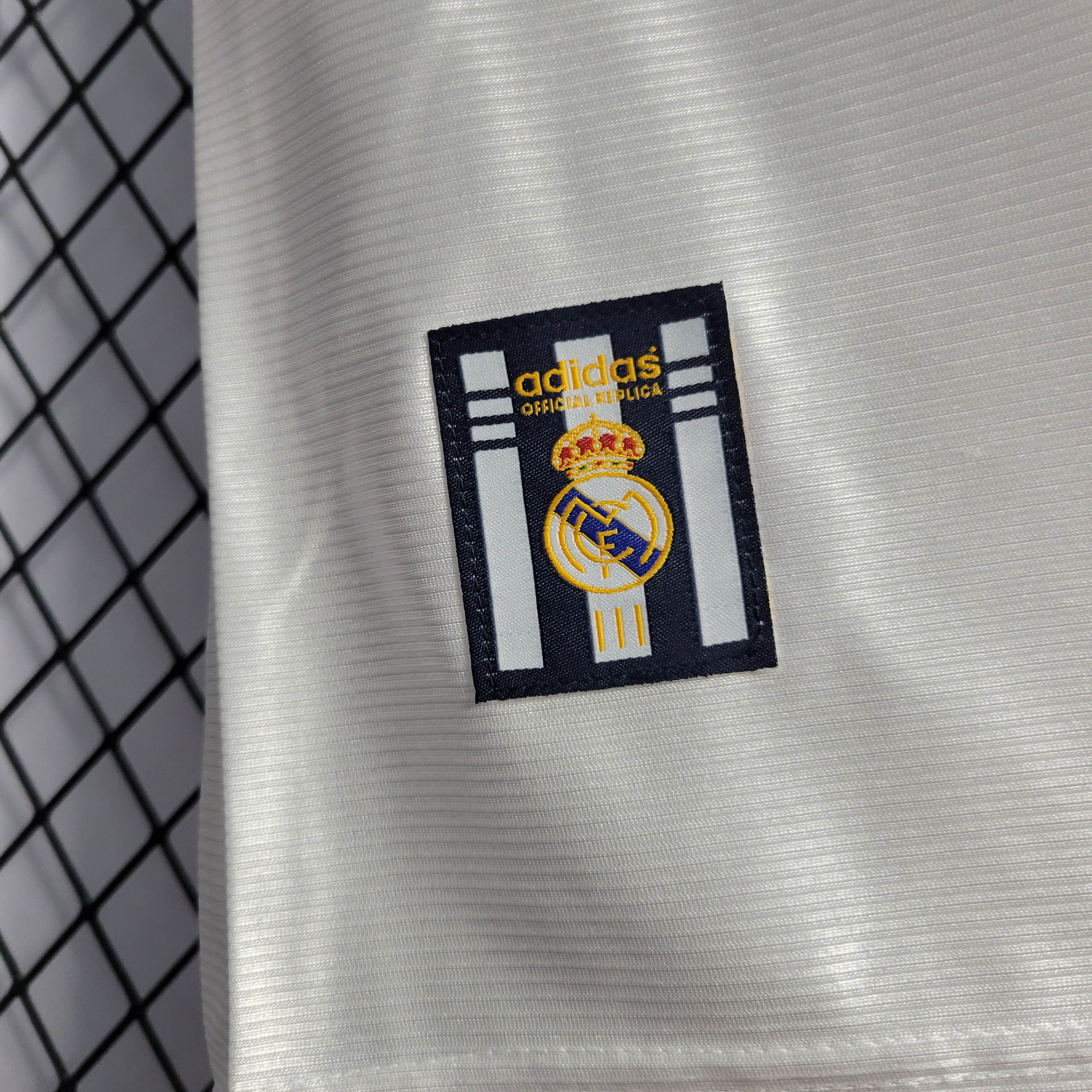 1998/2000 Retro Real Madrid Home Football Shirt