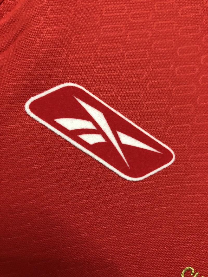 2004/2005 Retro Liverpool Home Football Shirt