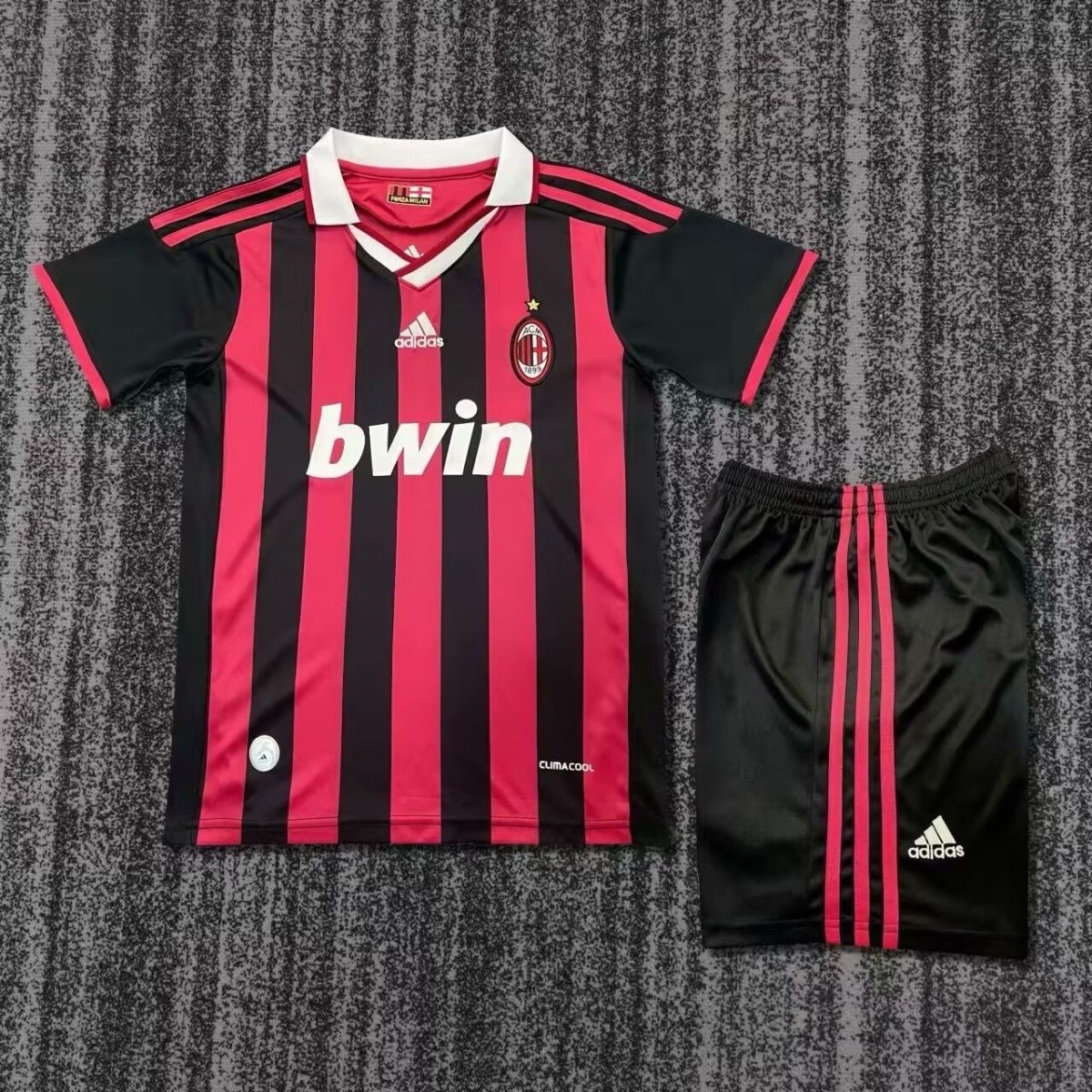 2009/2010 Retro Ac Milan HomeFootball shirt Kids Size 1:1 Thai Quality