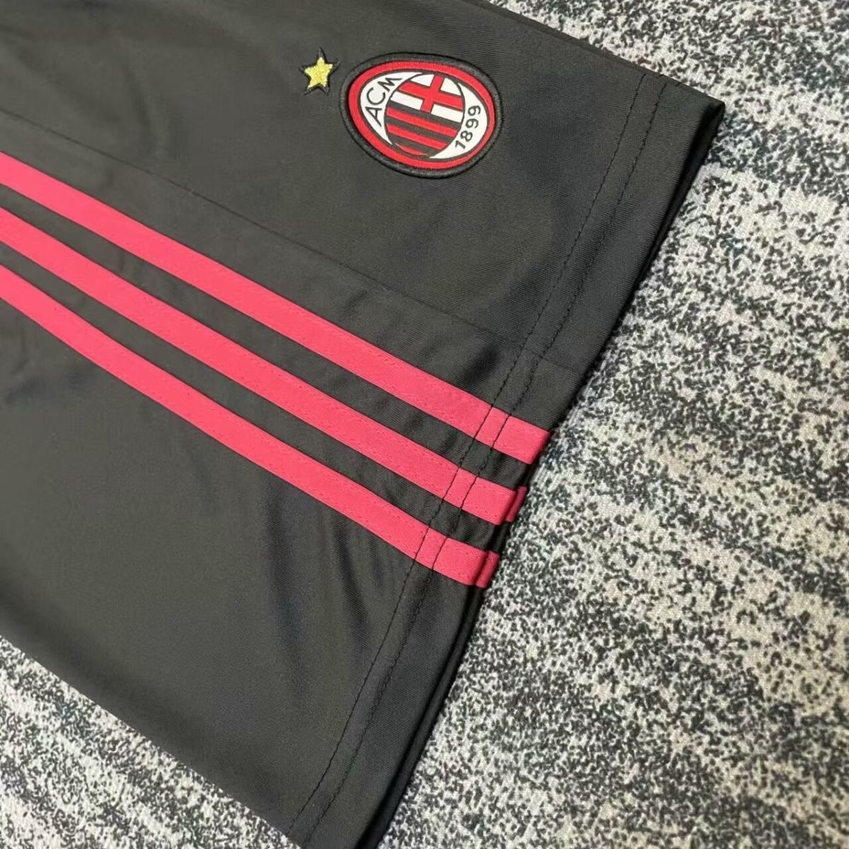 2009/2010 Retro Ac Milan HomeFootball shirt Kids Size 1:1 Thai Quality