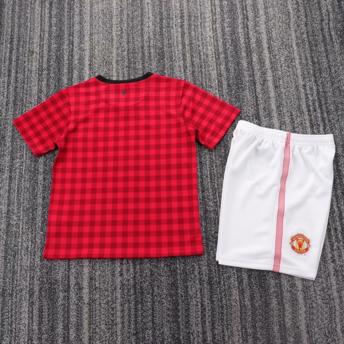 2012/2013 Retro Manchester United Home Football Shirt Kids Size
