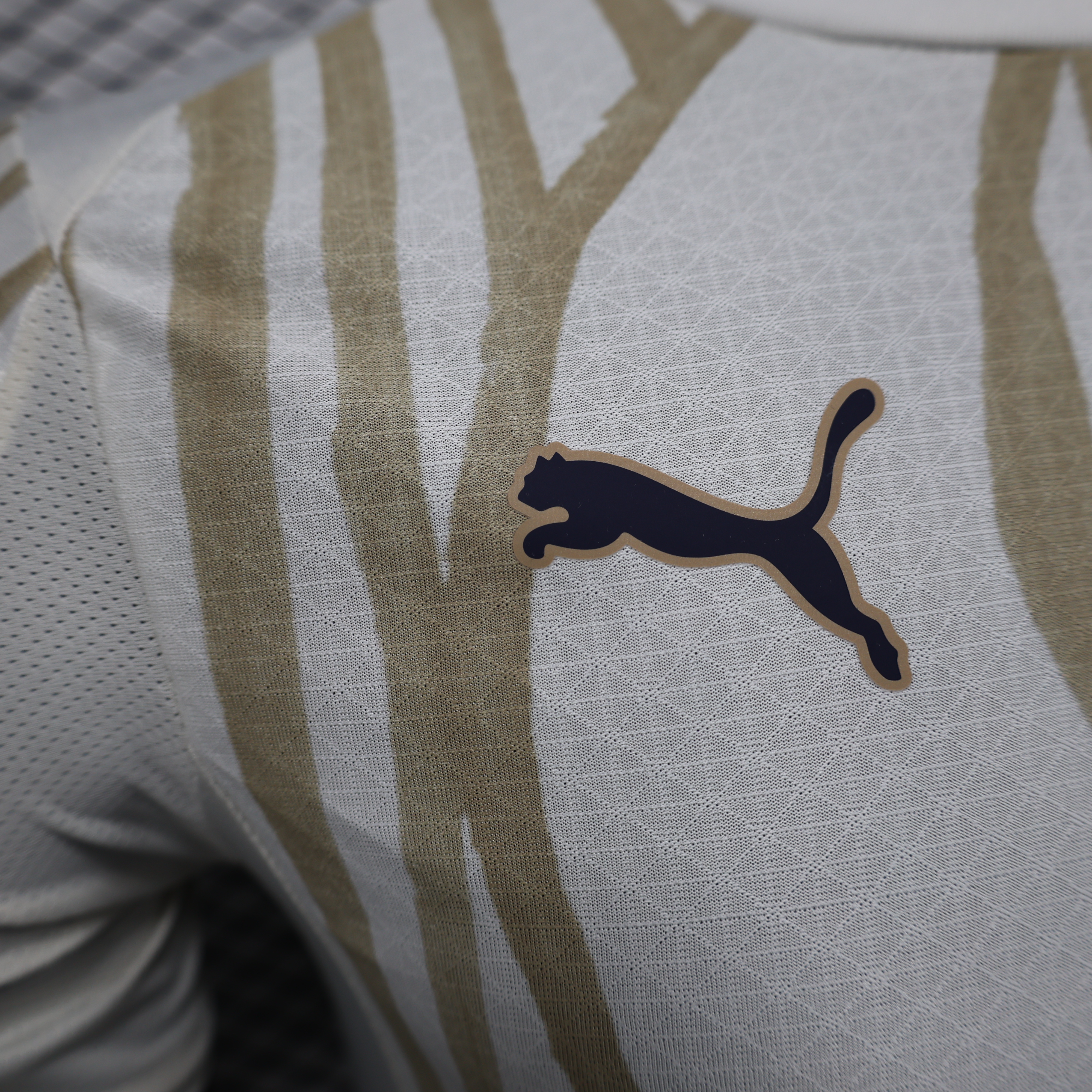 2025/2026Player Version Al Hilal Club World Cup Away Football Shirt