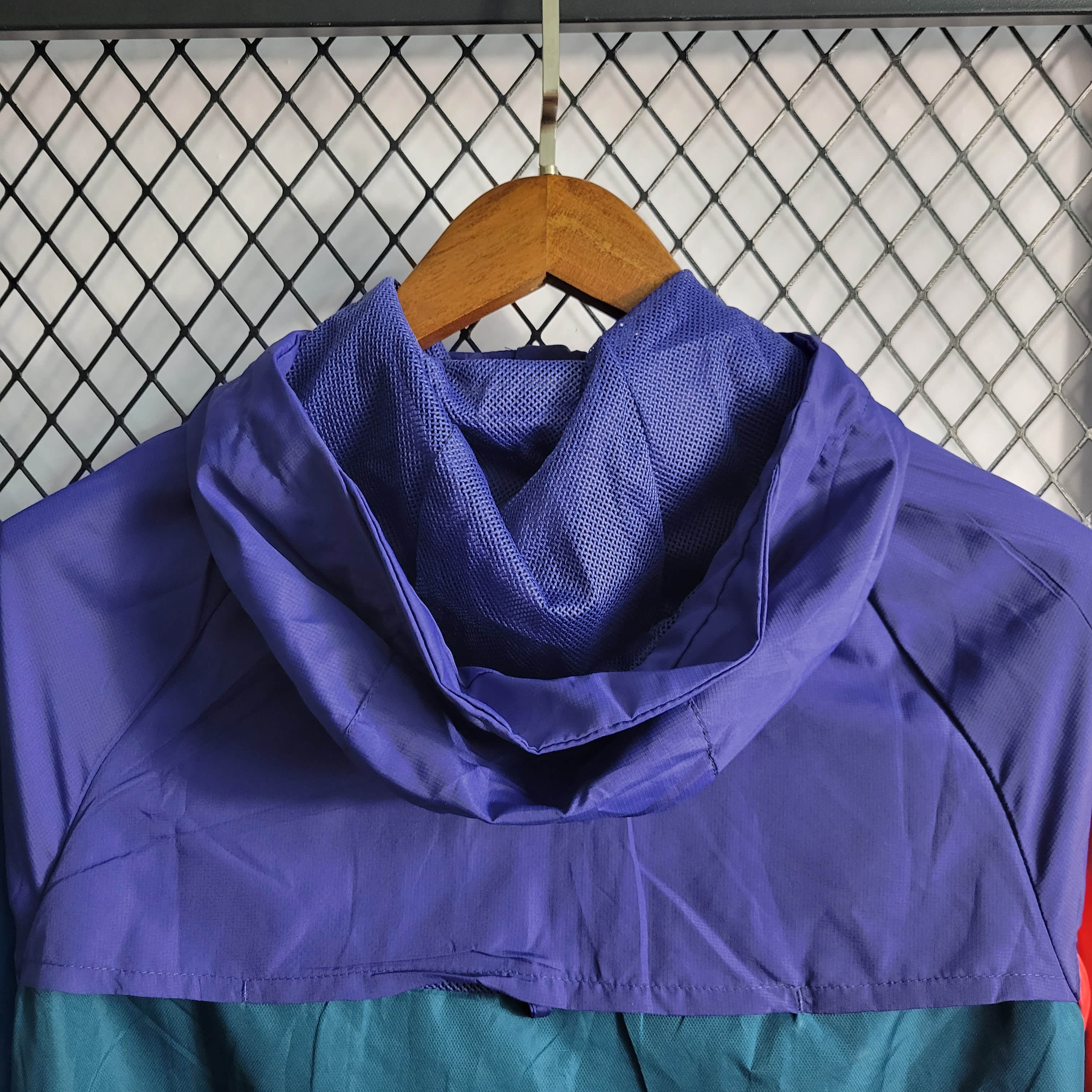 2023/2024 Paris Saint-Germain Windbreaker Football Shirt