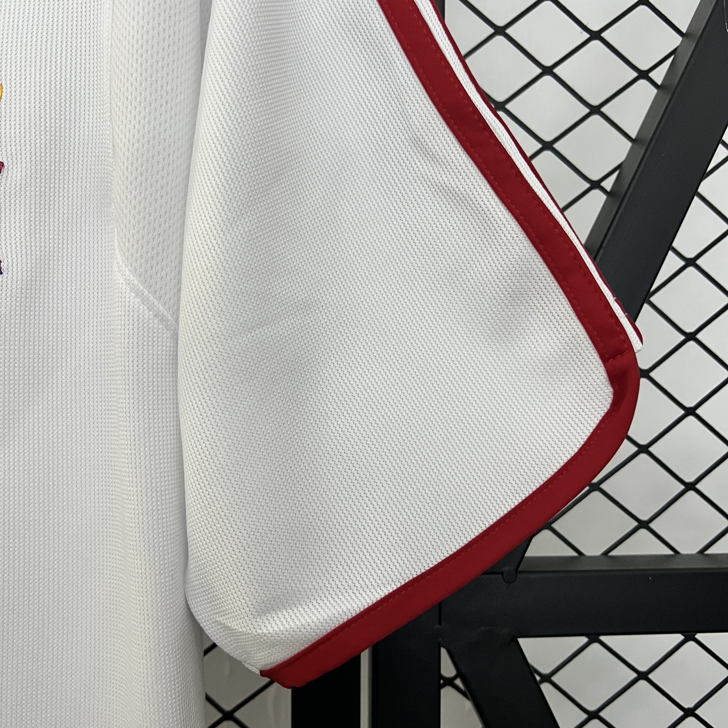 2000 Retro Spain Away Football Shirt 1:1 Thai Quality