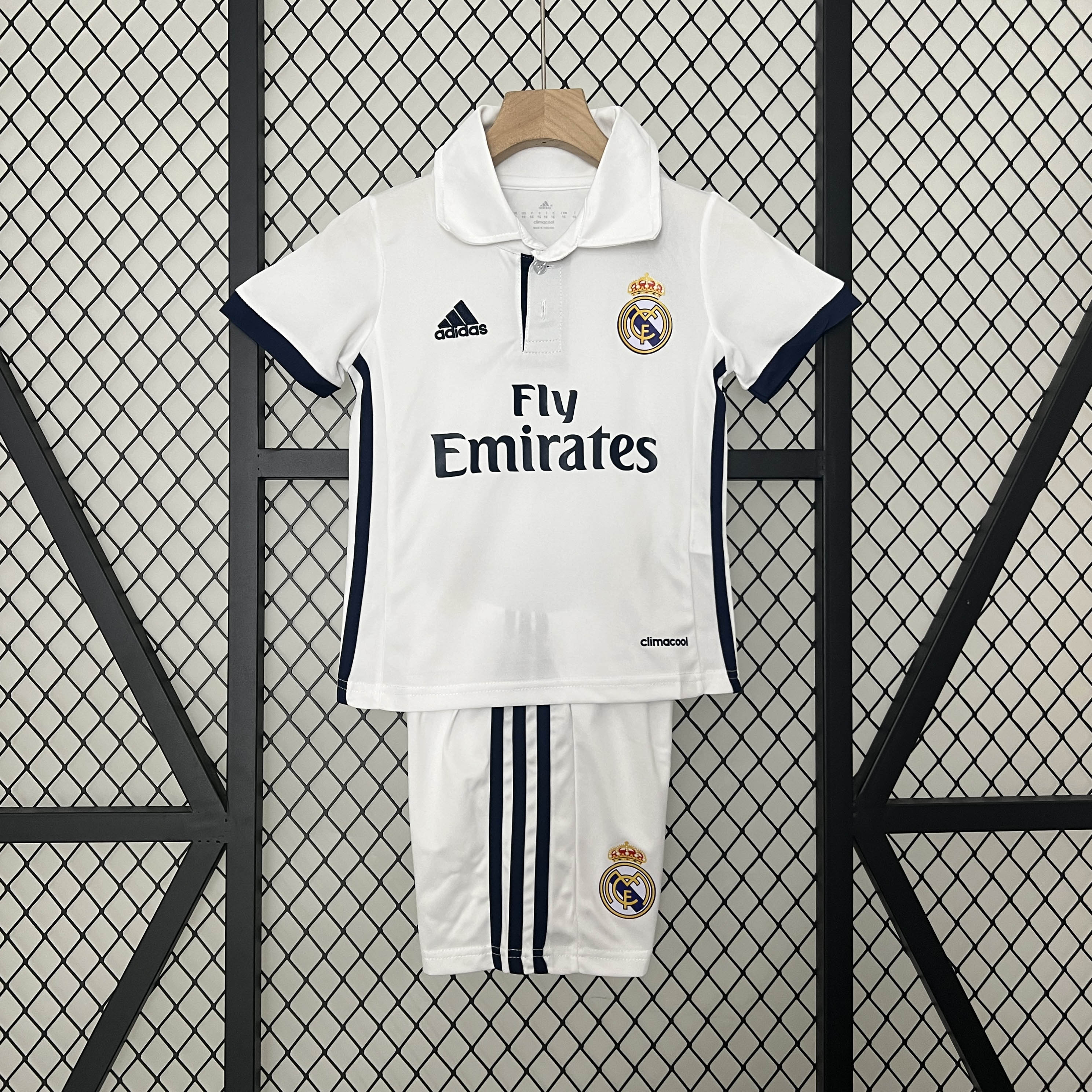 2016/2017 Retro Real Madrid Home Football Shirt Kids Size