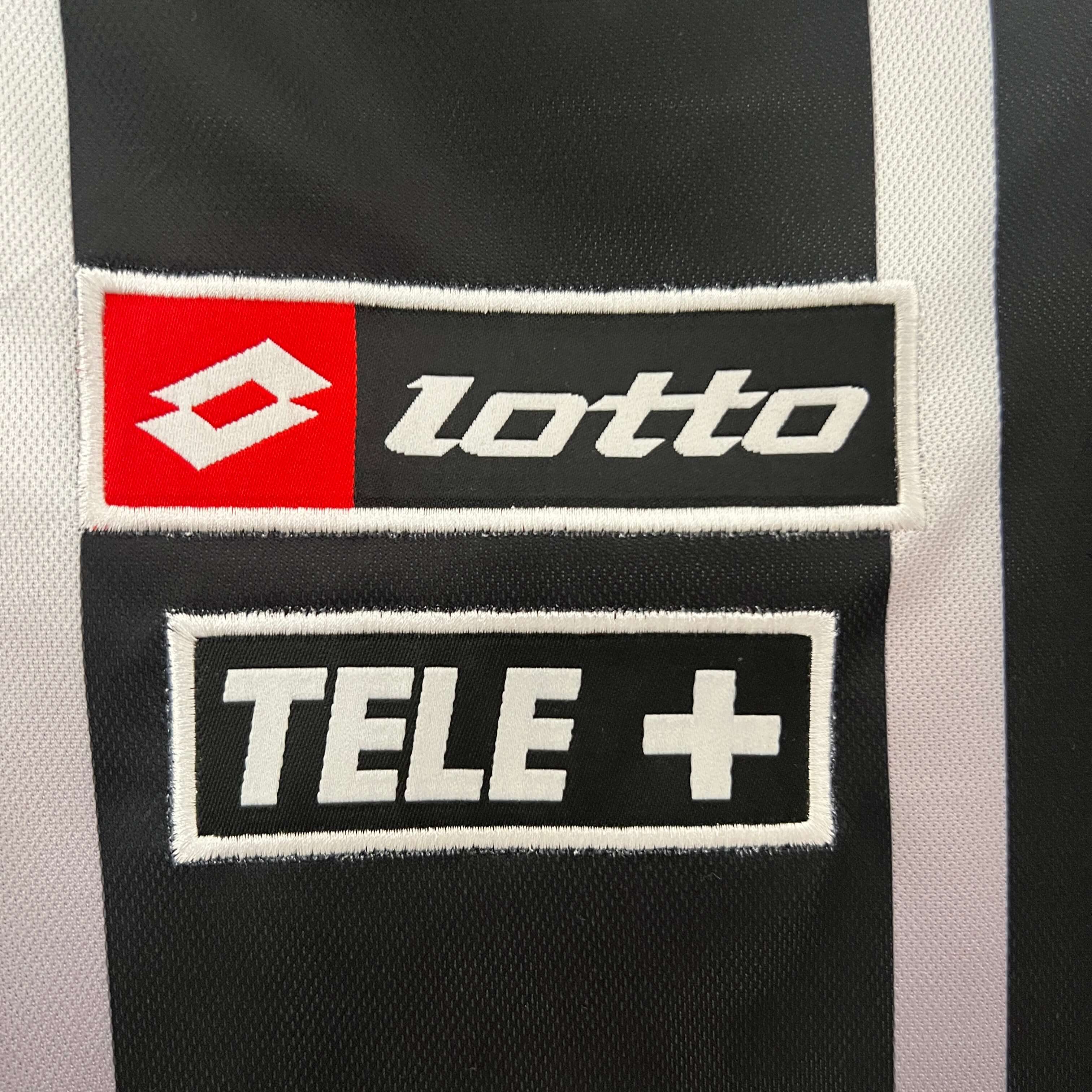 2000/2001 Retro Juventus Training Wear Football Shirt