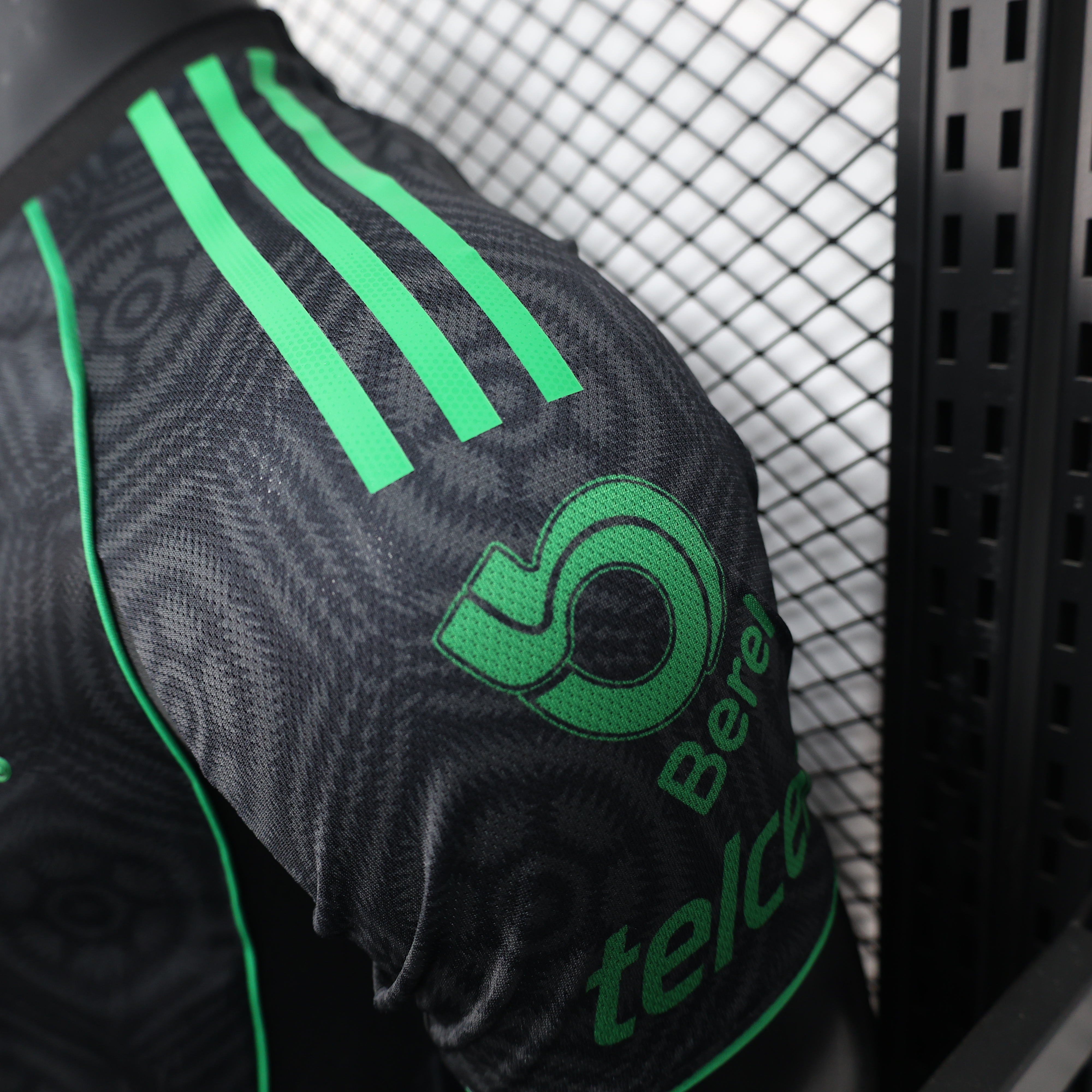 2025/2026Player Version Tigres UANL Away Football Shirt