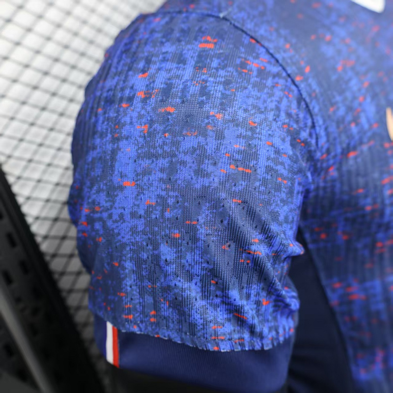 2025/2026 Player Version France Home Football Shirt