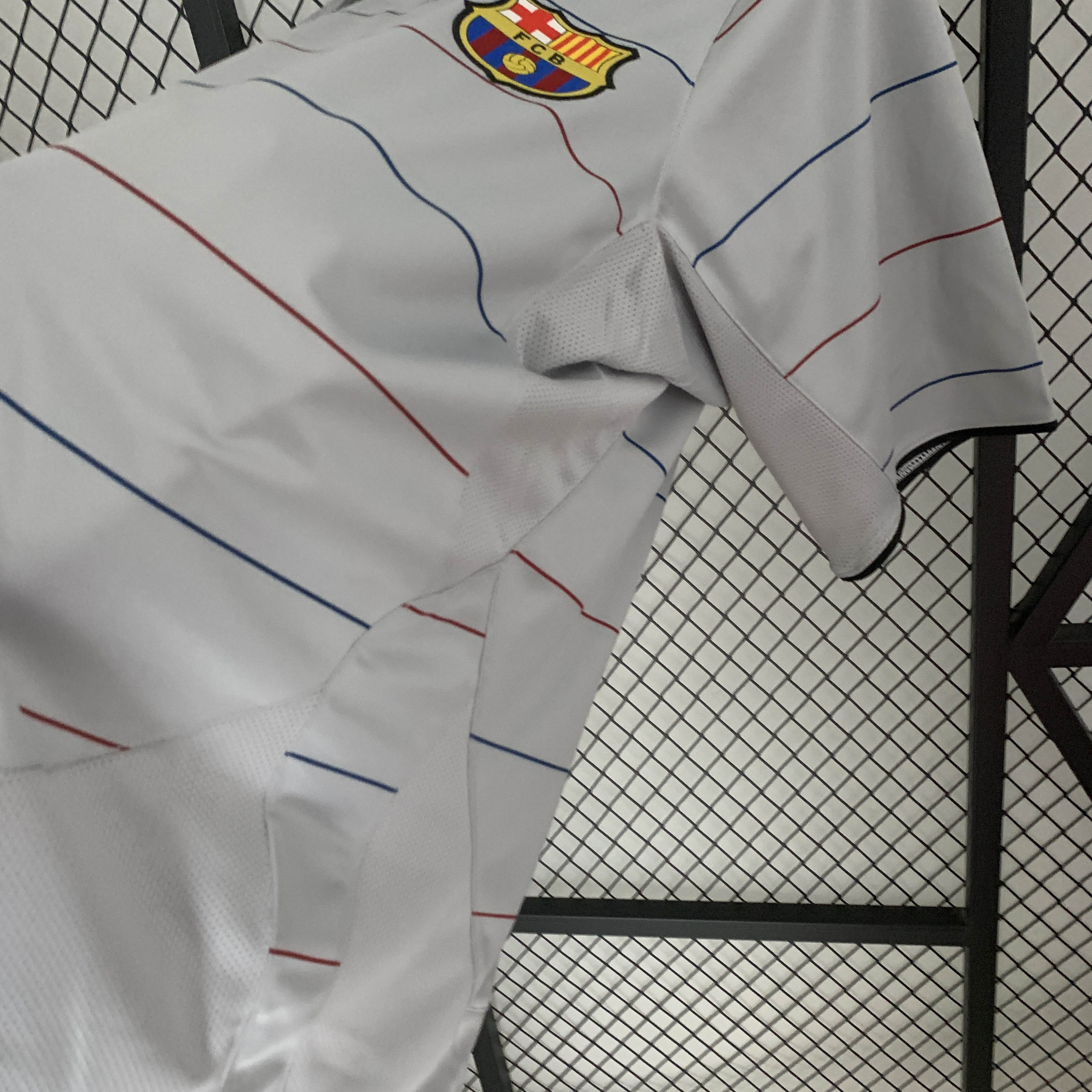 2003/2005 Retro Barcelona Away Football Shirt