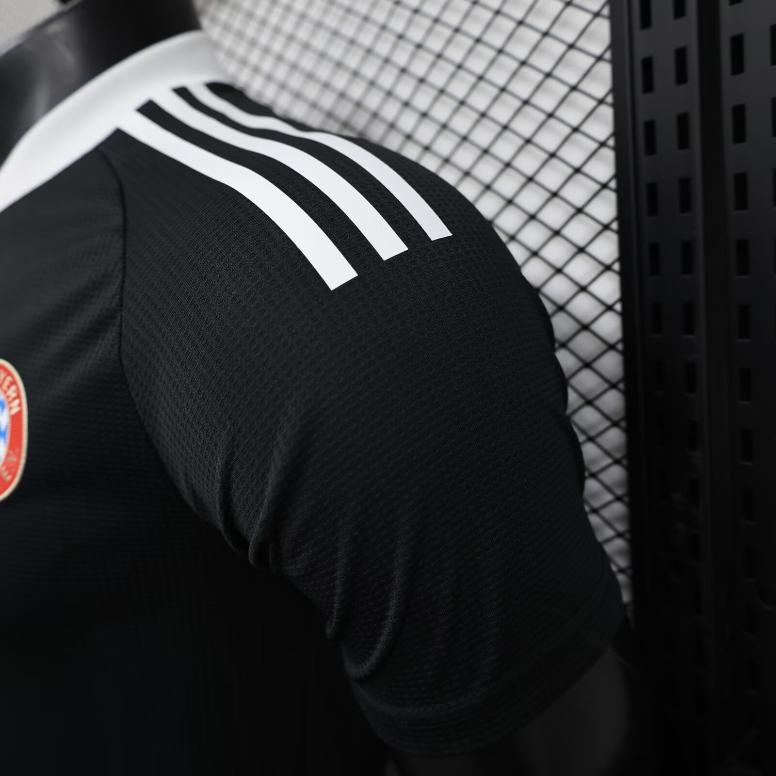 2024/2025 Player Version Bayern Munchen Goalkeeper Football Shirt