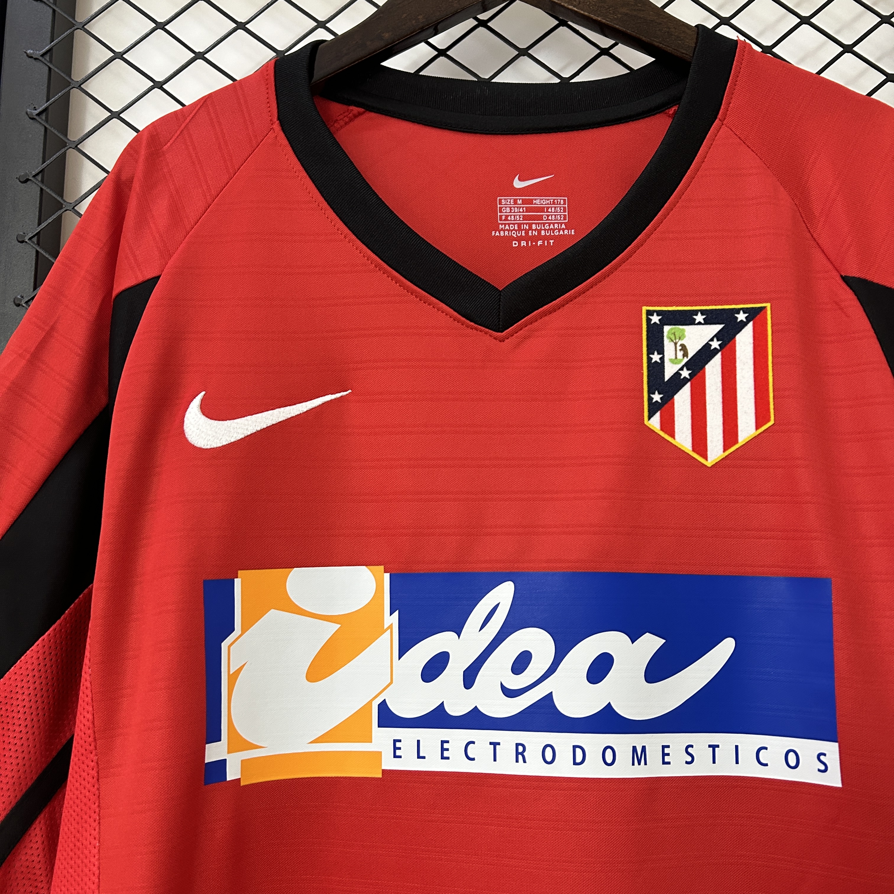 2001/2002 Retro Atletico Madrid Away Football Shirt 1:1 Thai Quality