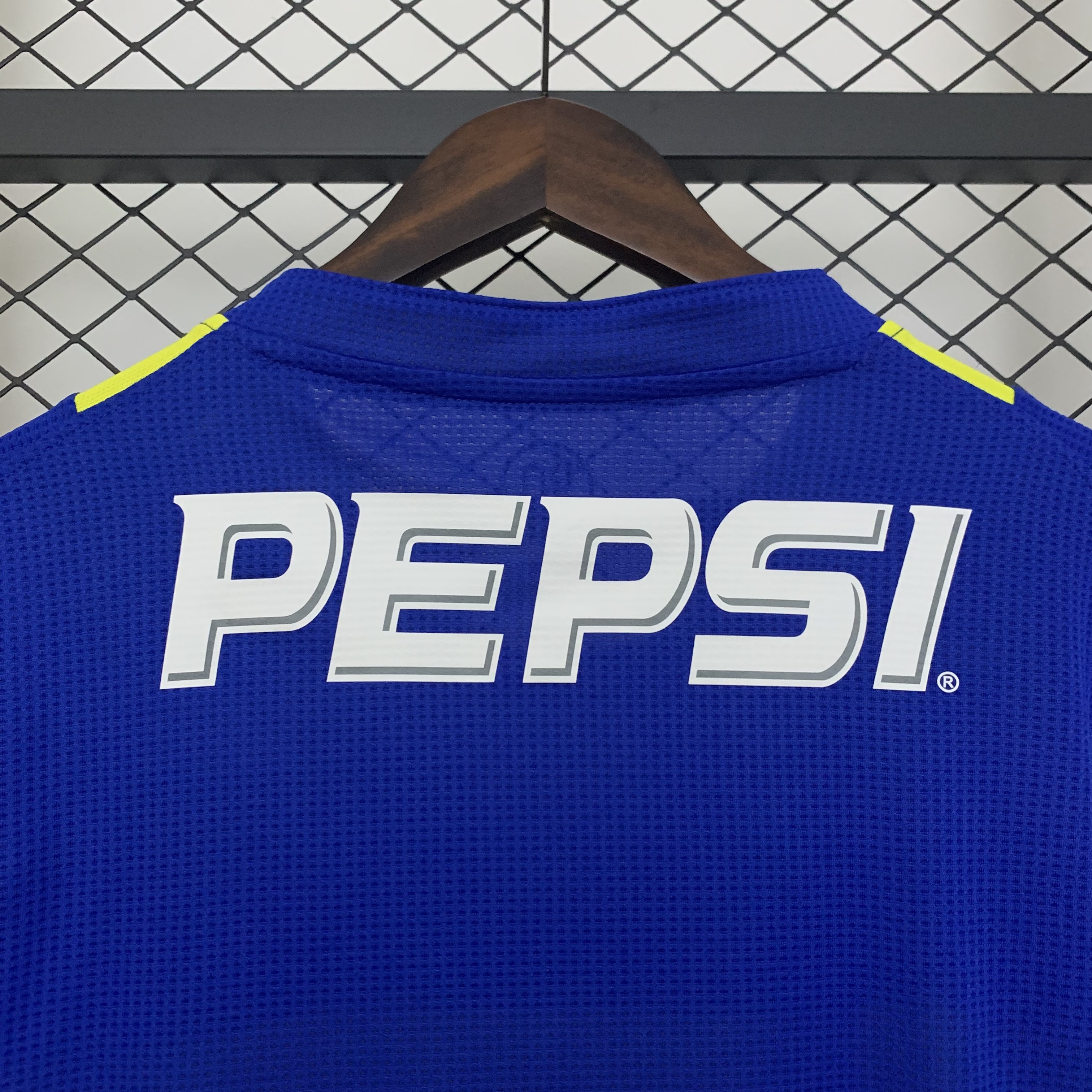 2004/2005 Retro Boca Juniors HomeFootball Shirt 1:1 Thai Quality