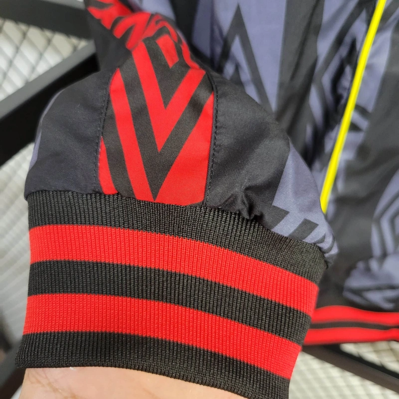 2025/2026 Manchester United Windbreaker Football Shirt