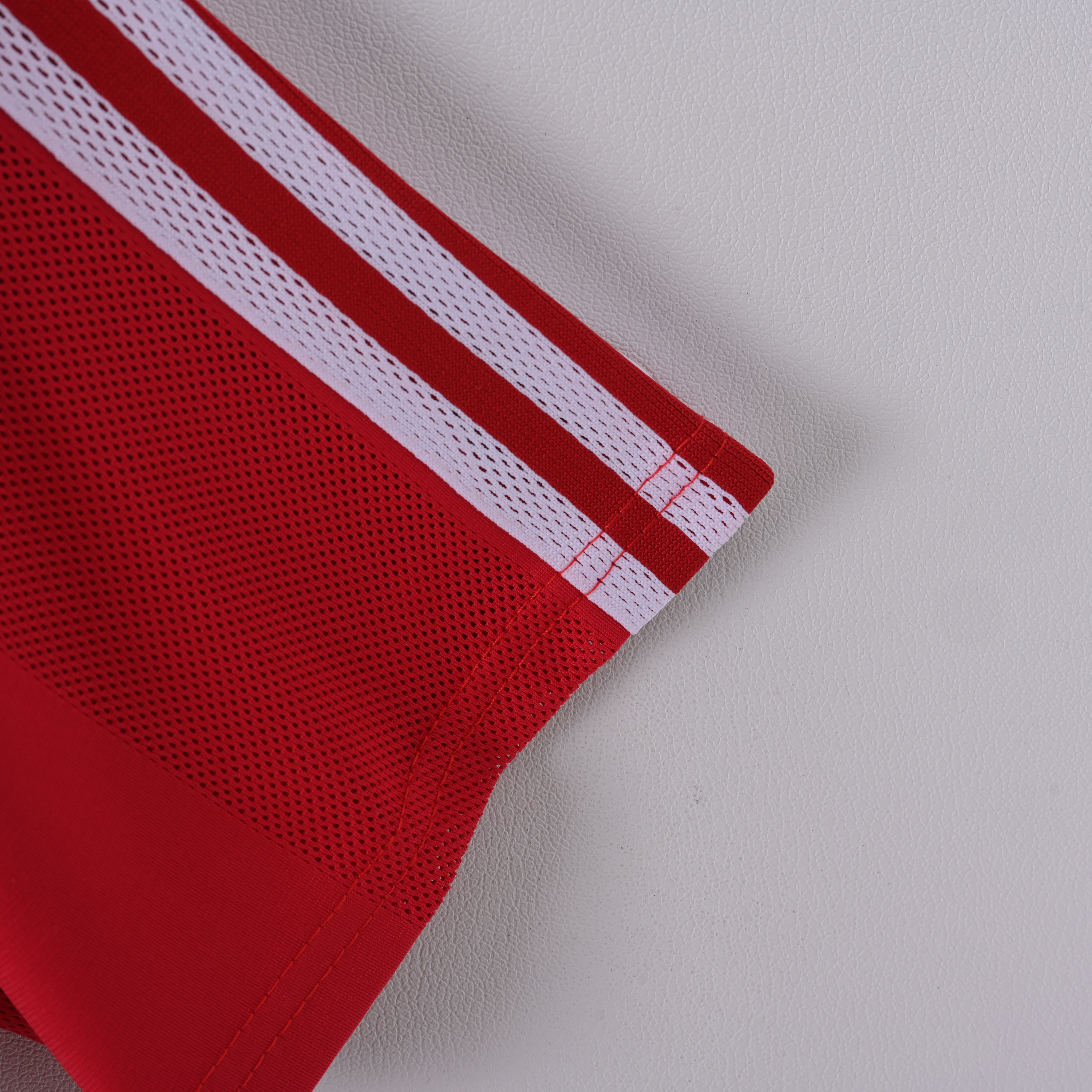 1995/1996 Retro Liverpool HomeFootball shirt 1:1 Thai Quality