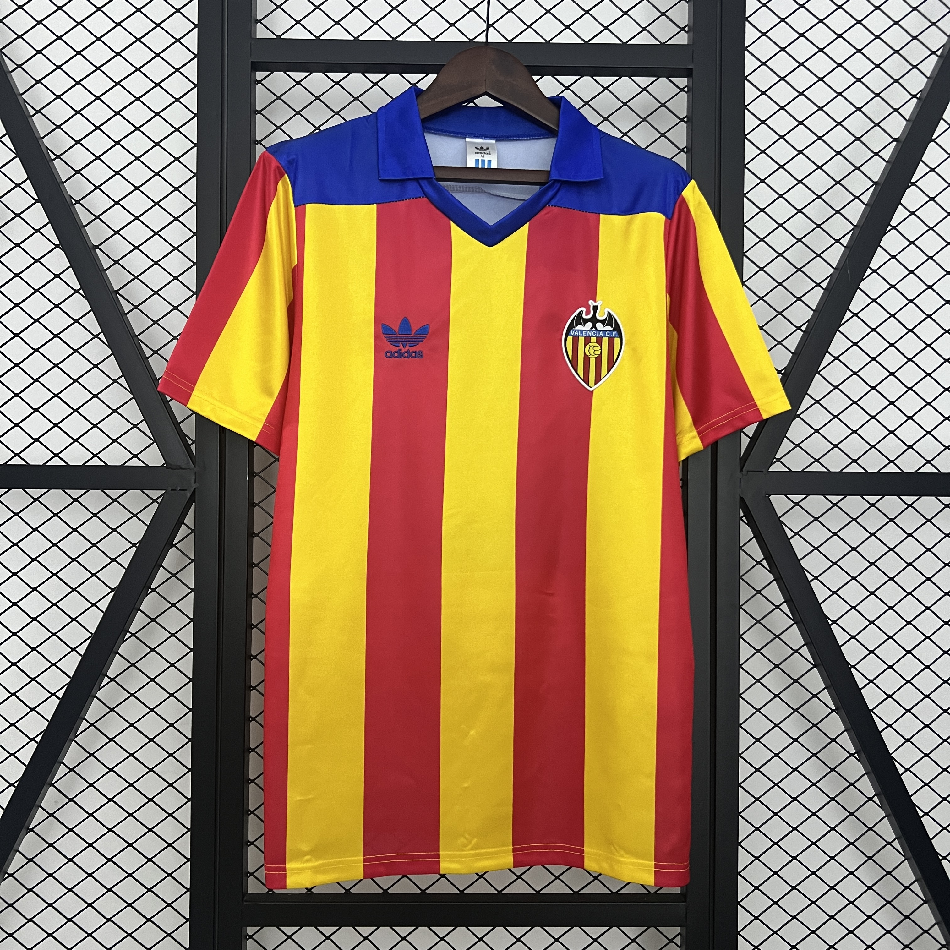 1980/1982 Retro Valencia Home FootballShirt 1:1 Thai Quality!