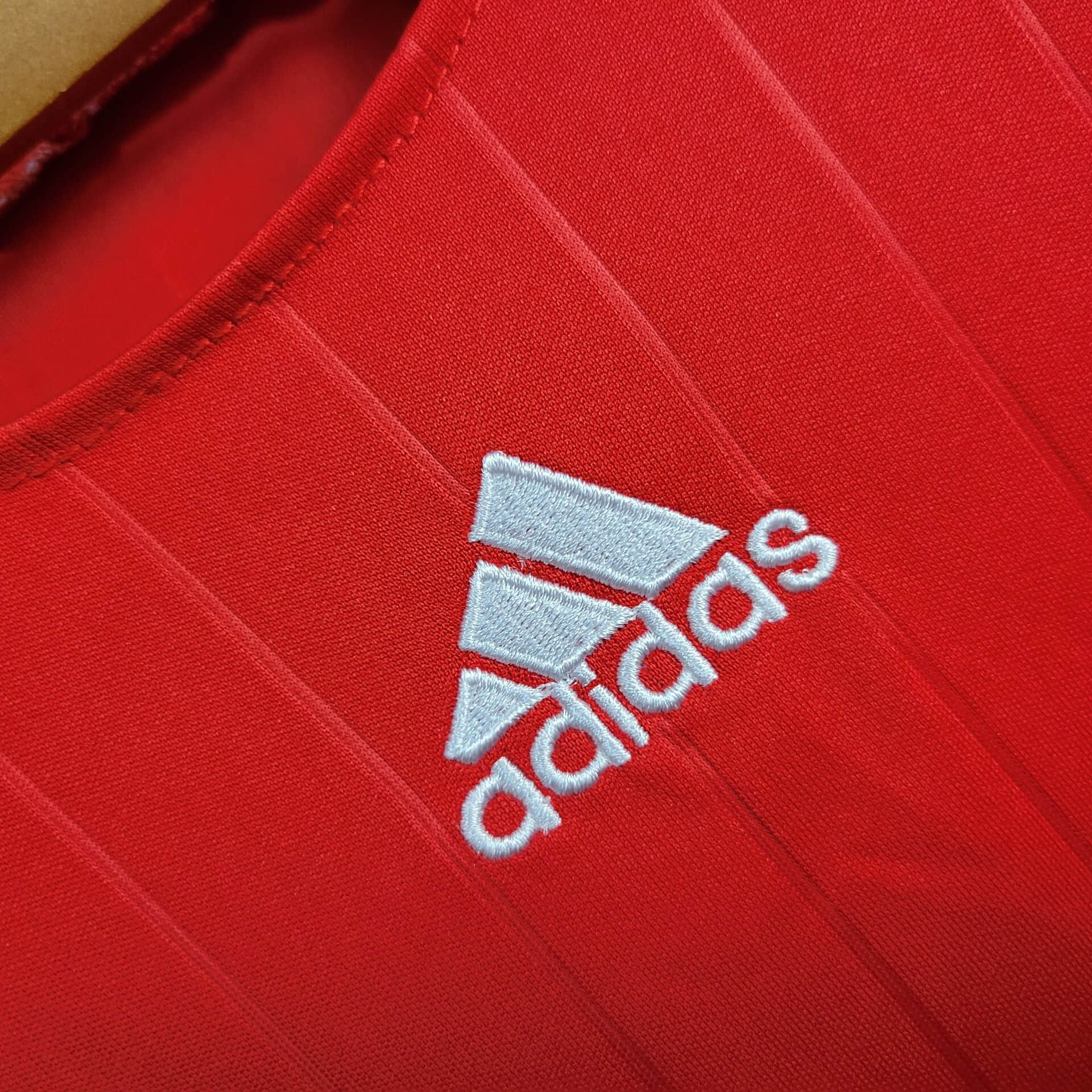 2006/2007 Retro Liverpool Home Football Shirt Kids Size