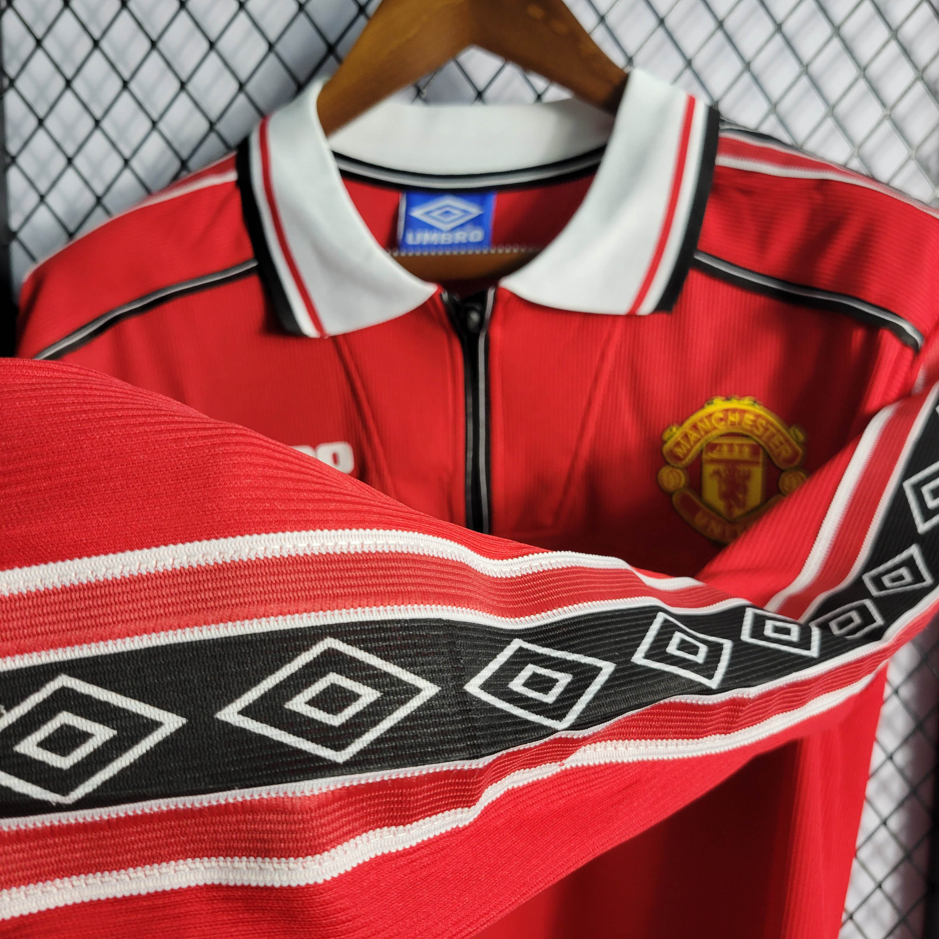 1998/1999 Retro Long Sleeve Manchester United Home Football Shirt