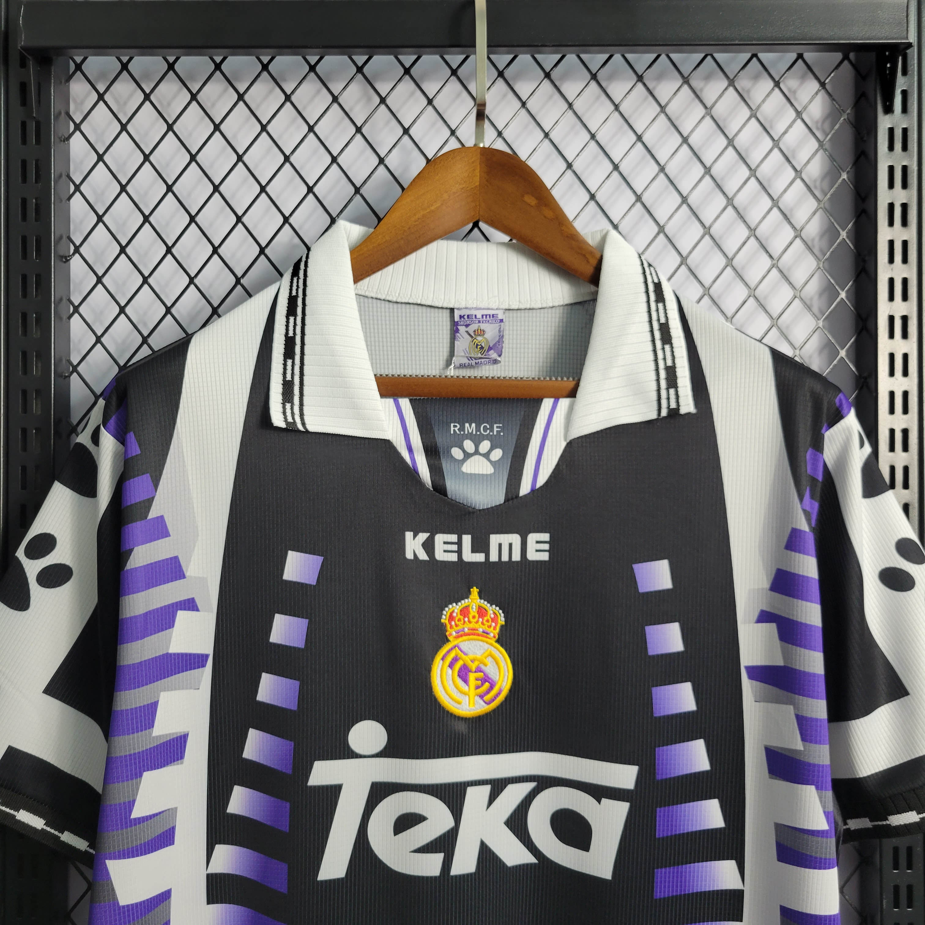 1997/1998 Retro Real Madrid Third Away Football Shirt