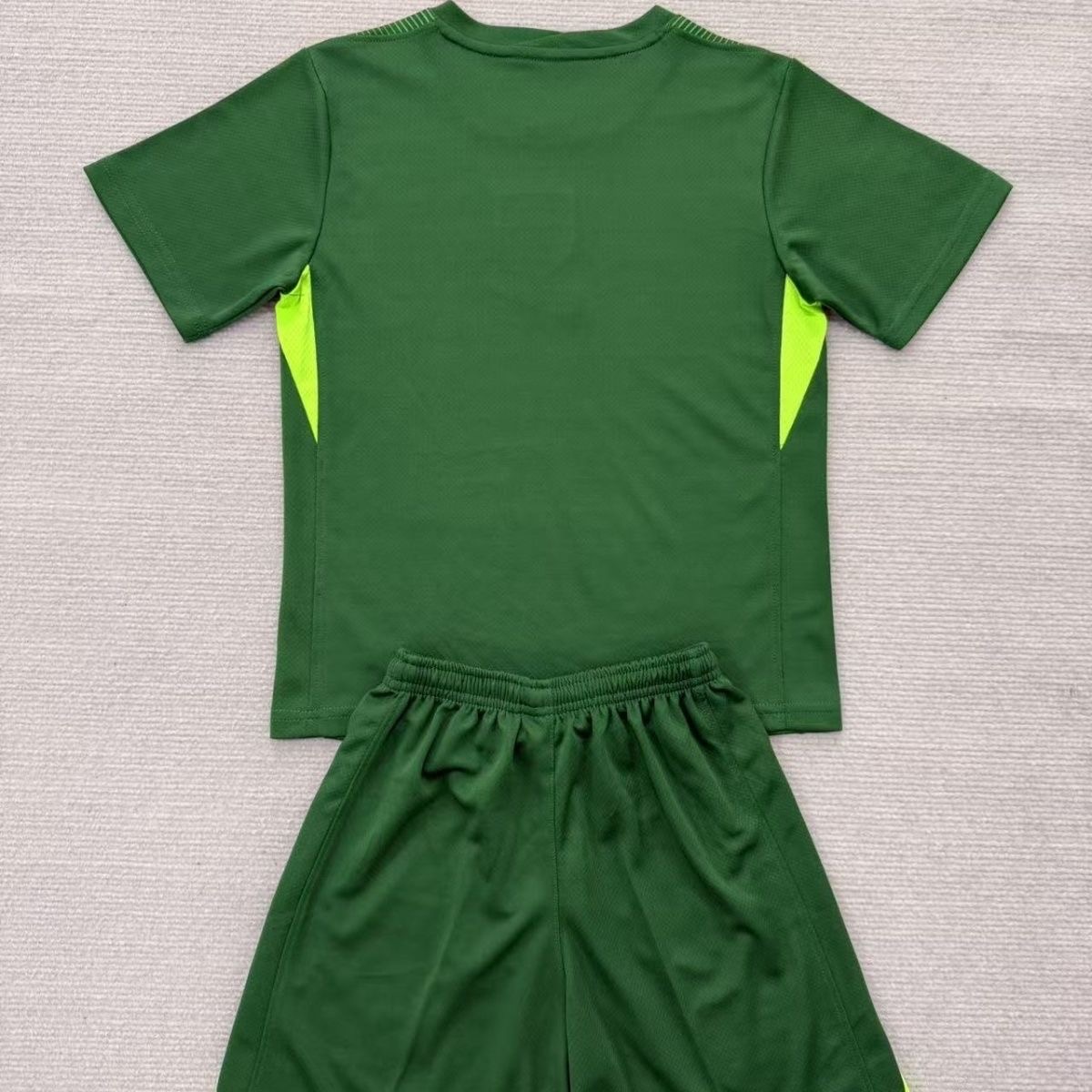 2025 England Goalkeeper Football shirtKids Size 1:1 Thai Quality