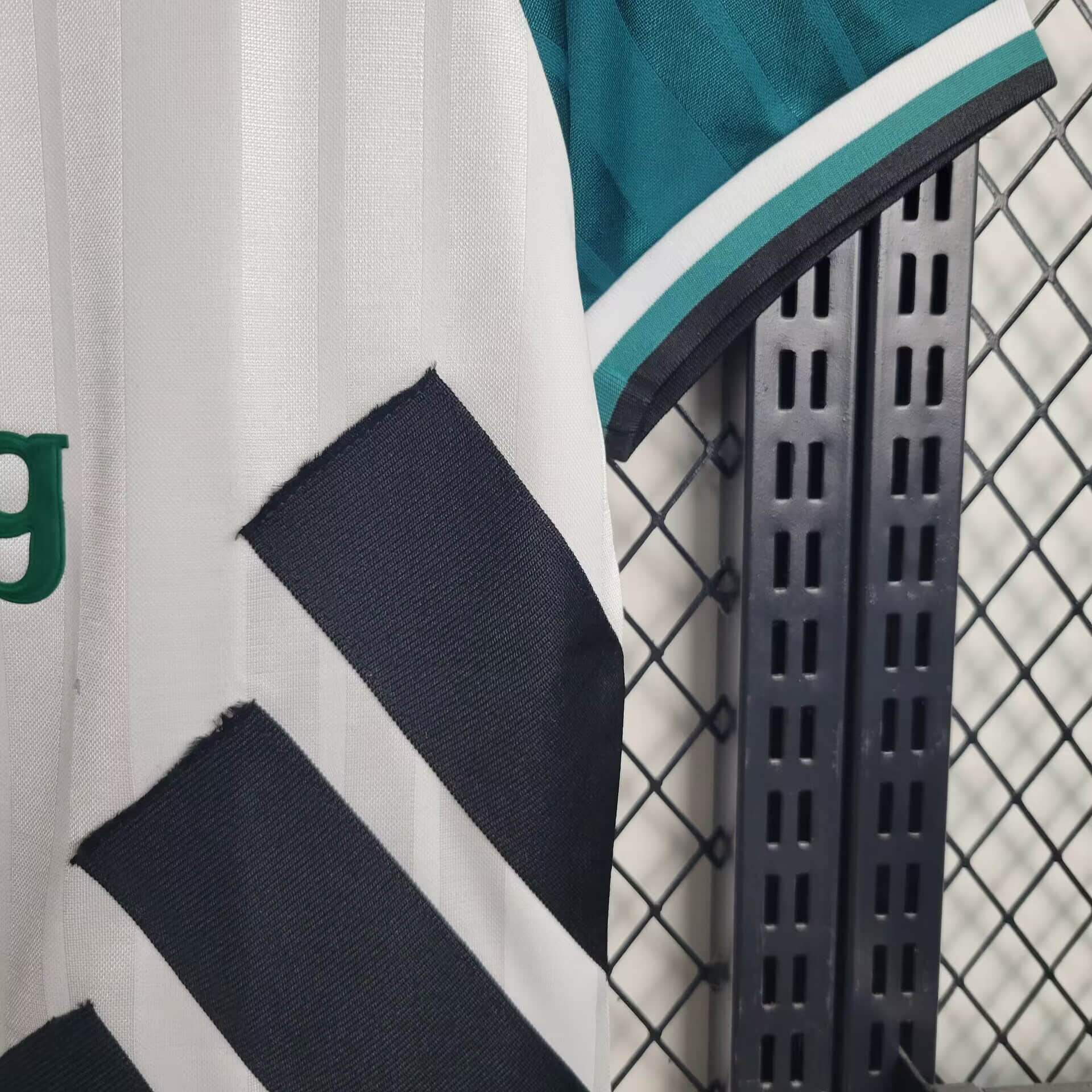 1993/1994 Retro Liverpool Away Football Shirt