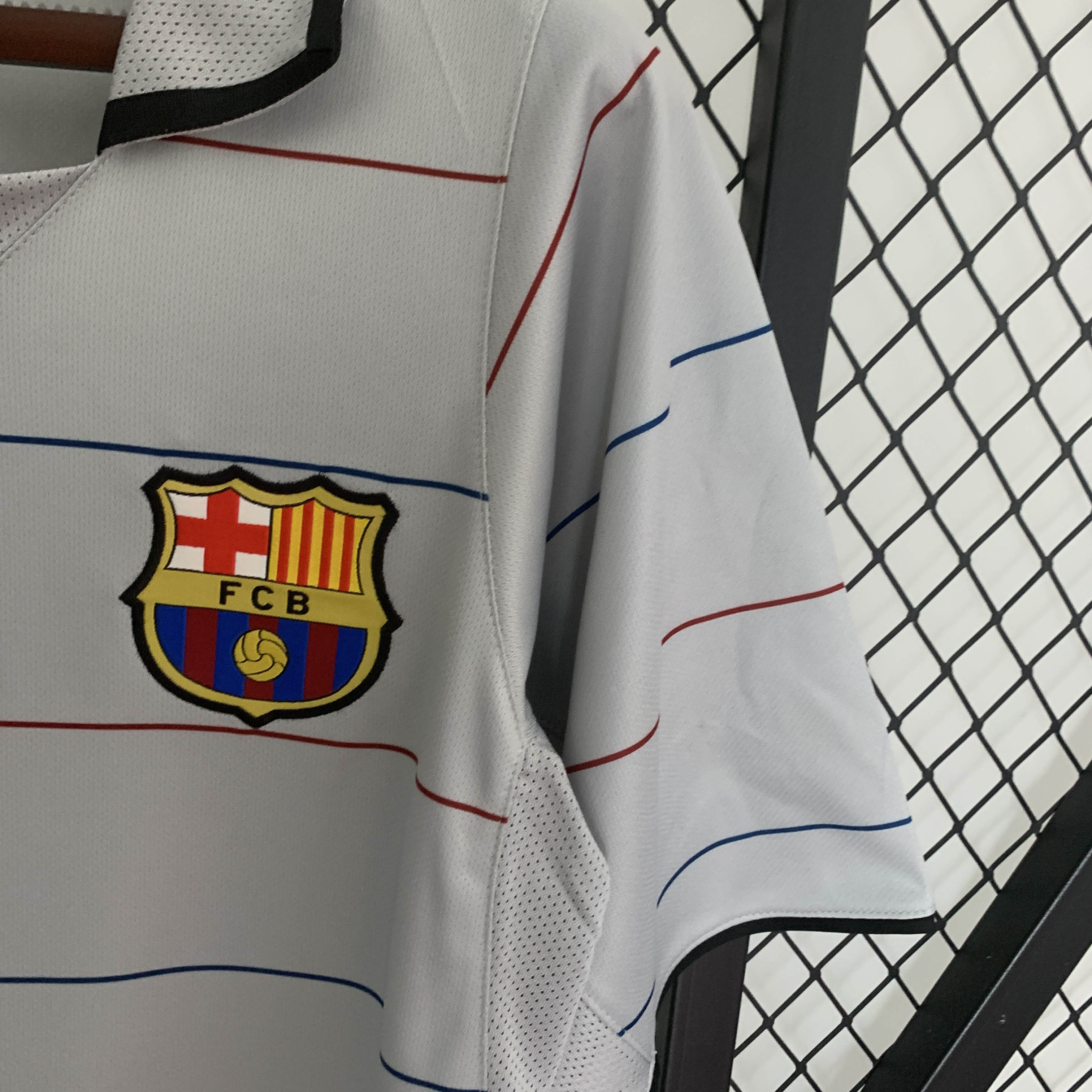 2003/2005 Retro Barcelona Away Football Shirt