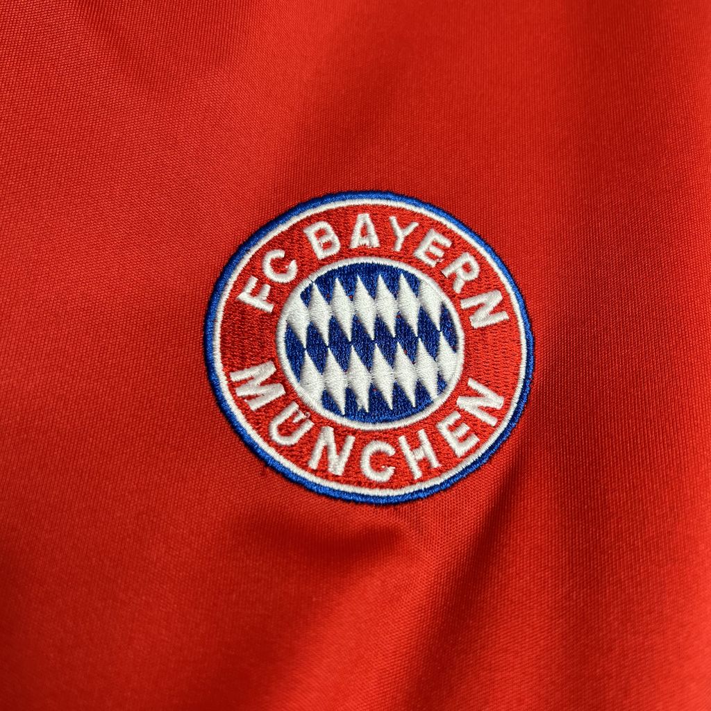 2000/2001 Retro Bayern Munchen Home Football Shirt