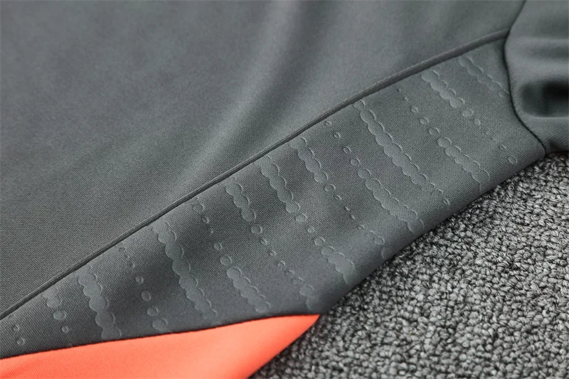 2025/2026 Bayern Munchen Half-Pull Training Suit Football Shirt 1:1 Thai Quality Set