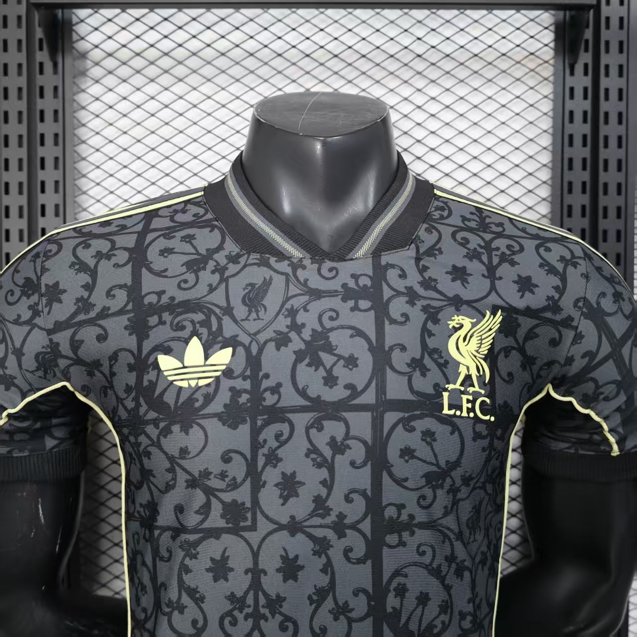 2025/2026 Player Version Liverpool Special Edition Football Shirt