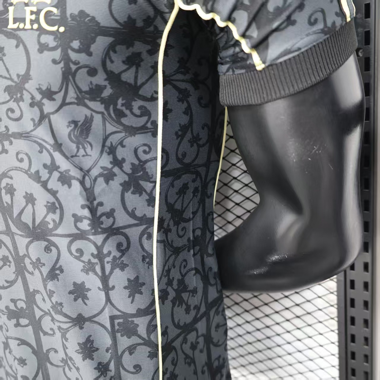 2025/2026 Player Version Liverpool Special Edition Football Shirt