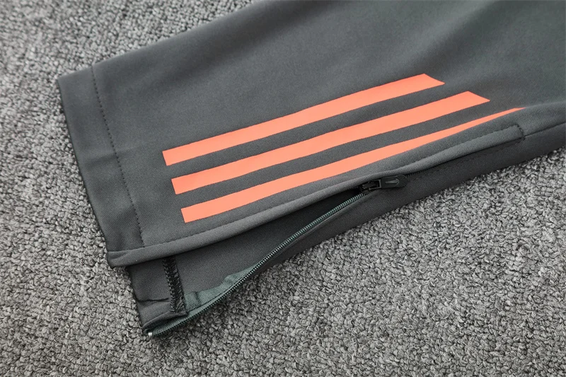 2025/2026 Bayern Munchen Half-Pull Training Suit Football Shirt 1:1 Thai Quality Set