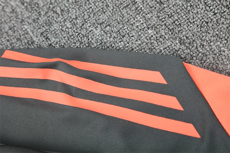 2025/2026 Bayern Munchen Half-Pull Training Suit Football Shirt 1:1 Thai Quality Set