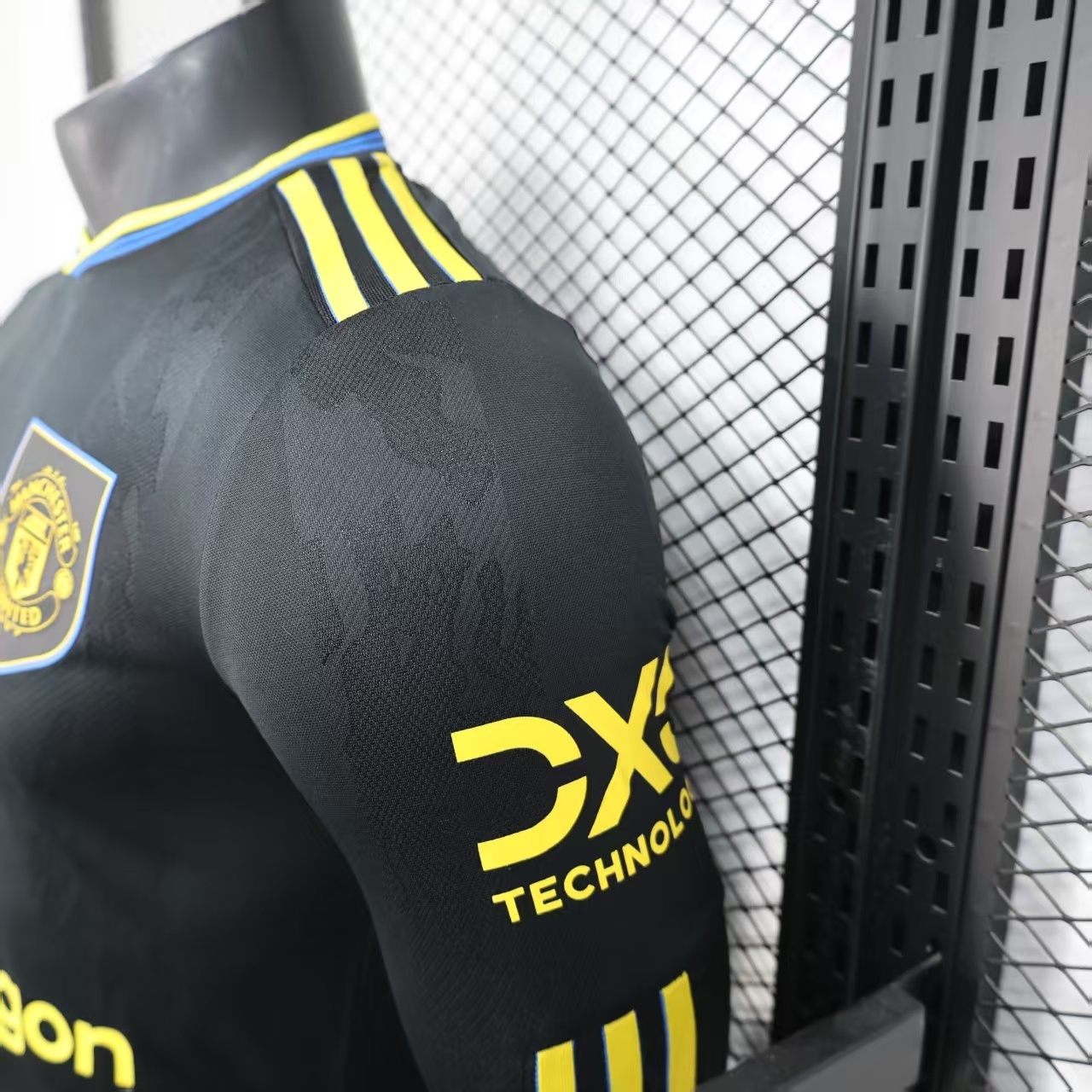 2025/2026 Long Sleeve Player Version Manchester United Football Shirt